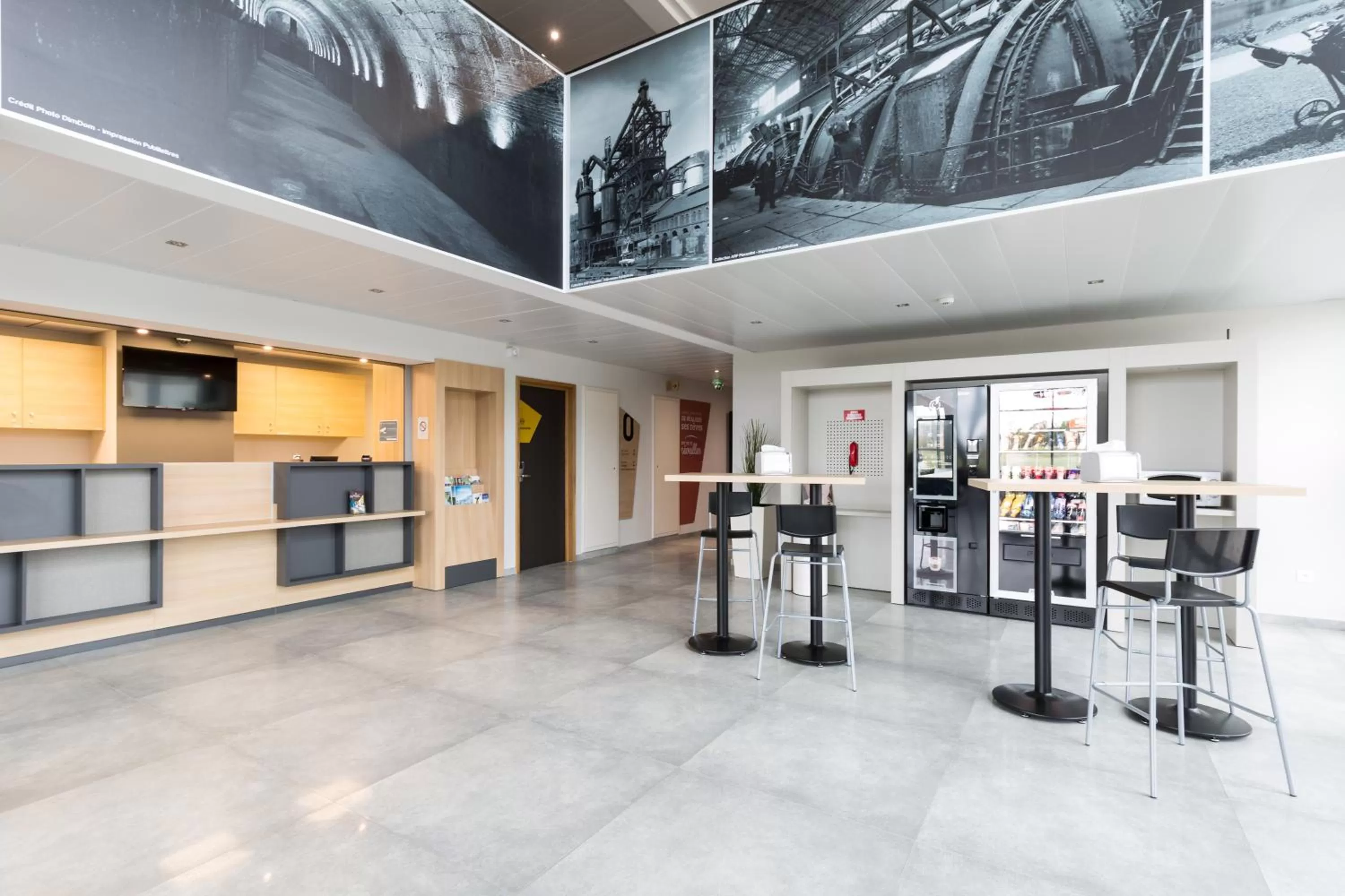 Lobby or reception in B&B HOTEL Longwy Porte du Luxembourg