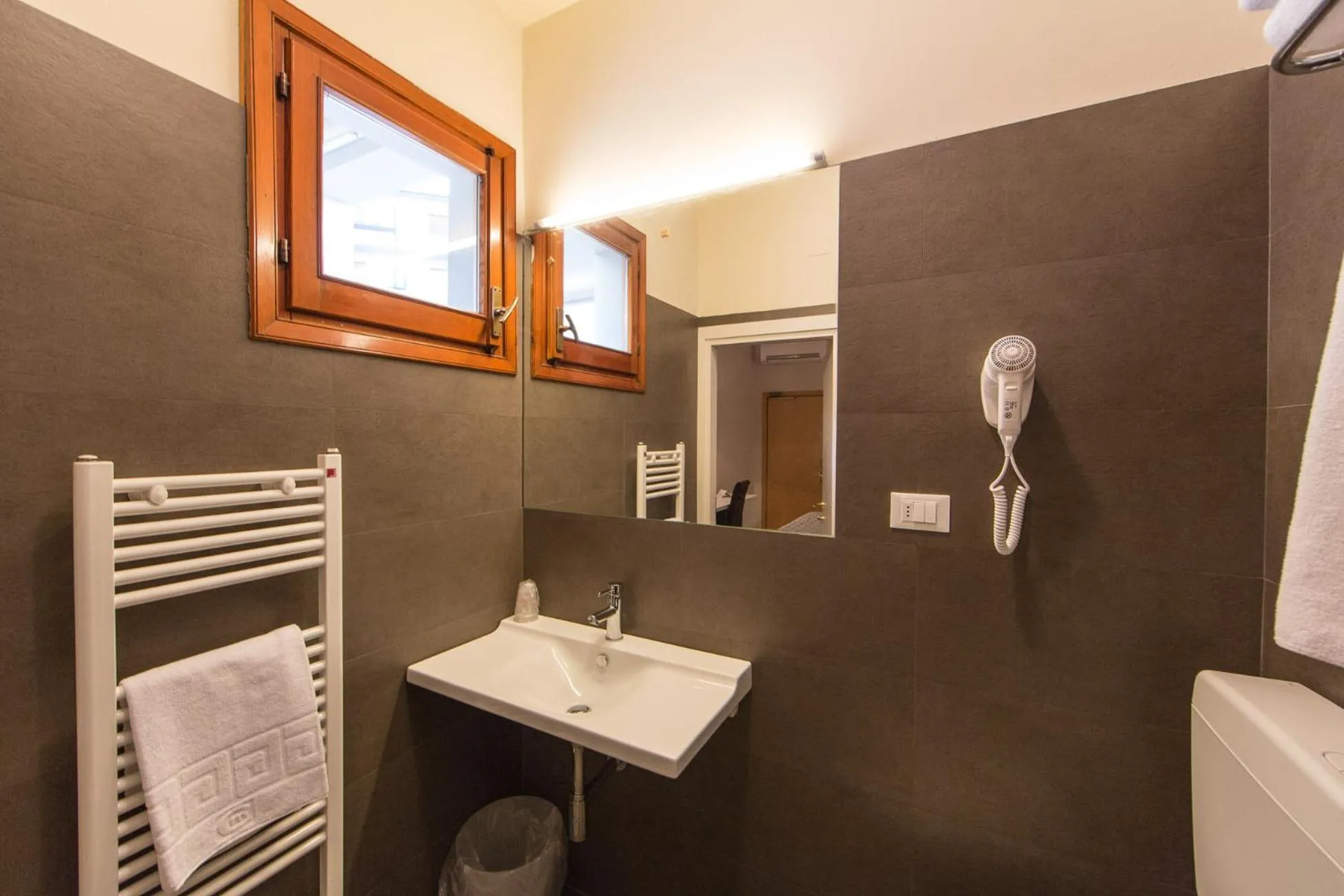 Bathroom in Hotel Delta