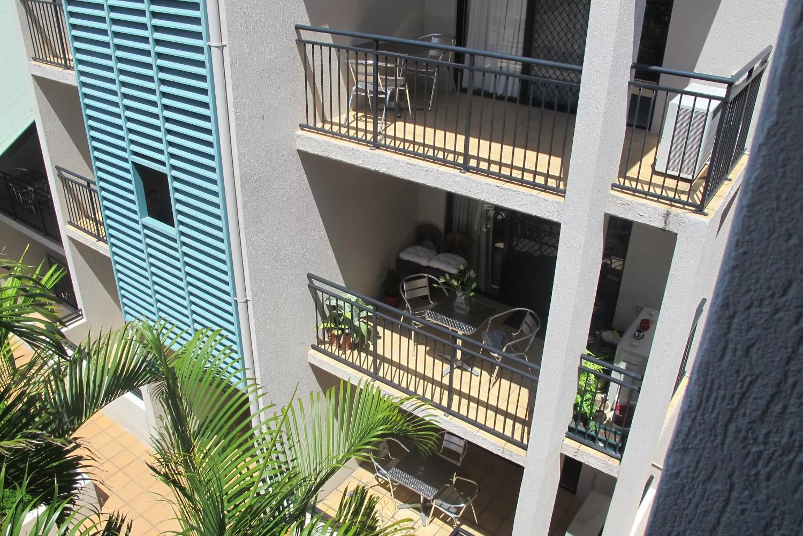 Property building in Spring Hill Mews Apartments