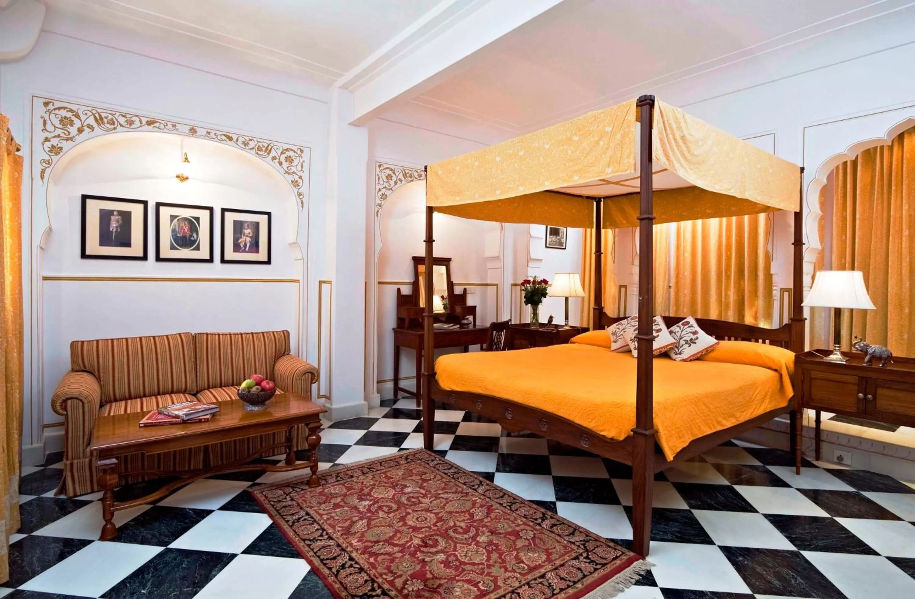 Photo of the whole room, Bed in Samode Haveli