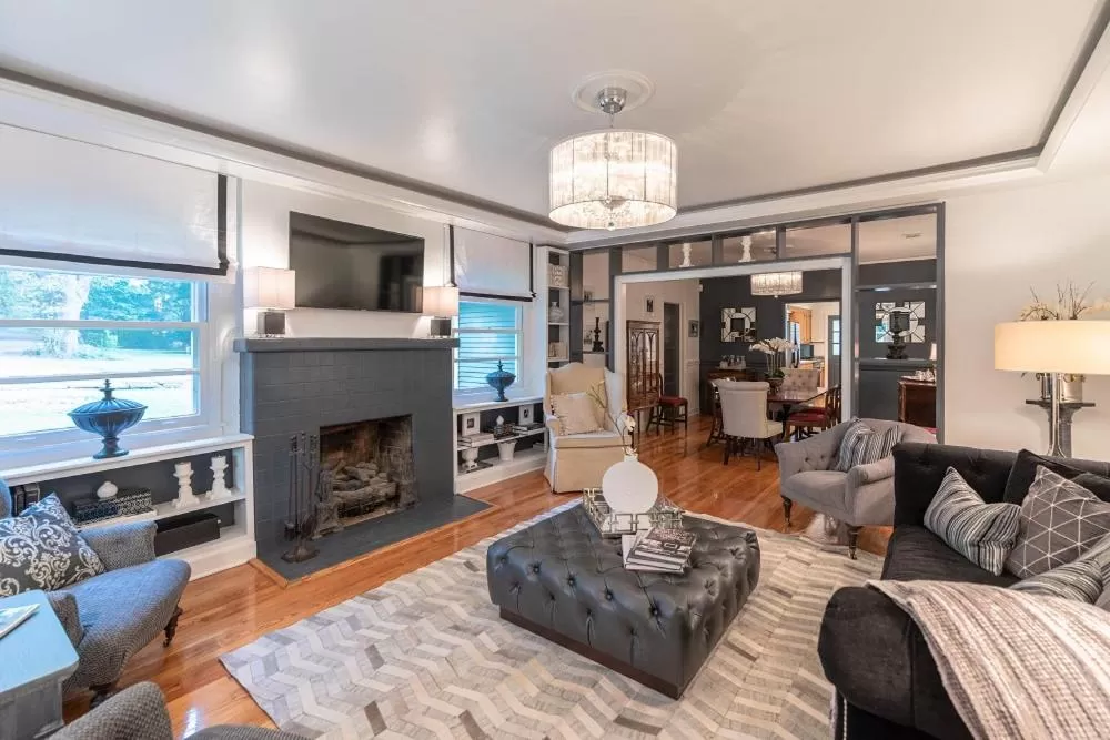 Living room in Linden - A Historic Bed and Breakfast