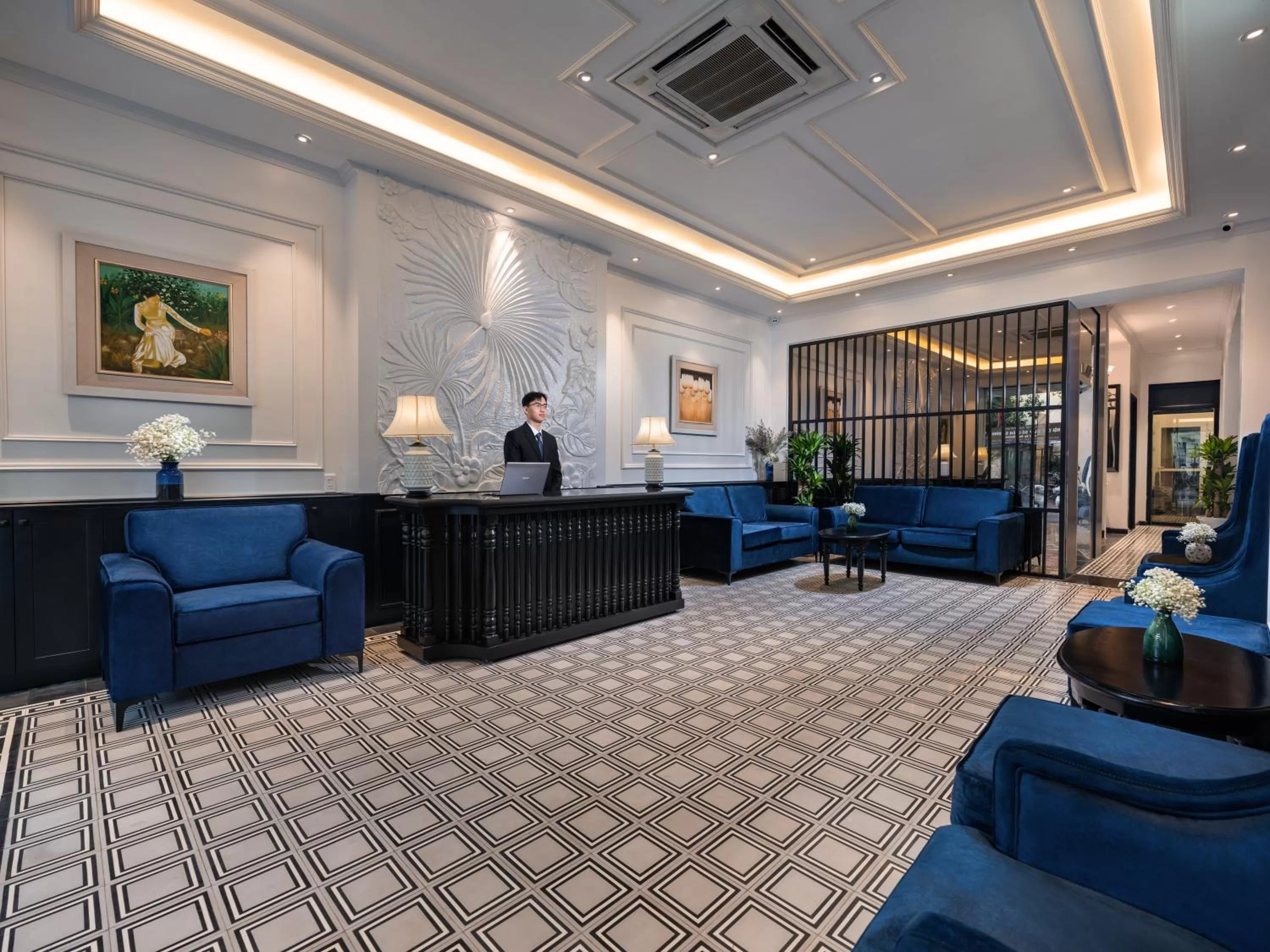 On-site shops in The Flower Boutique Hotel & Travel