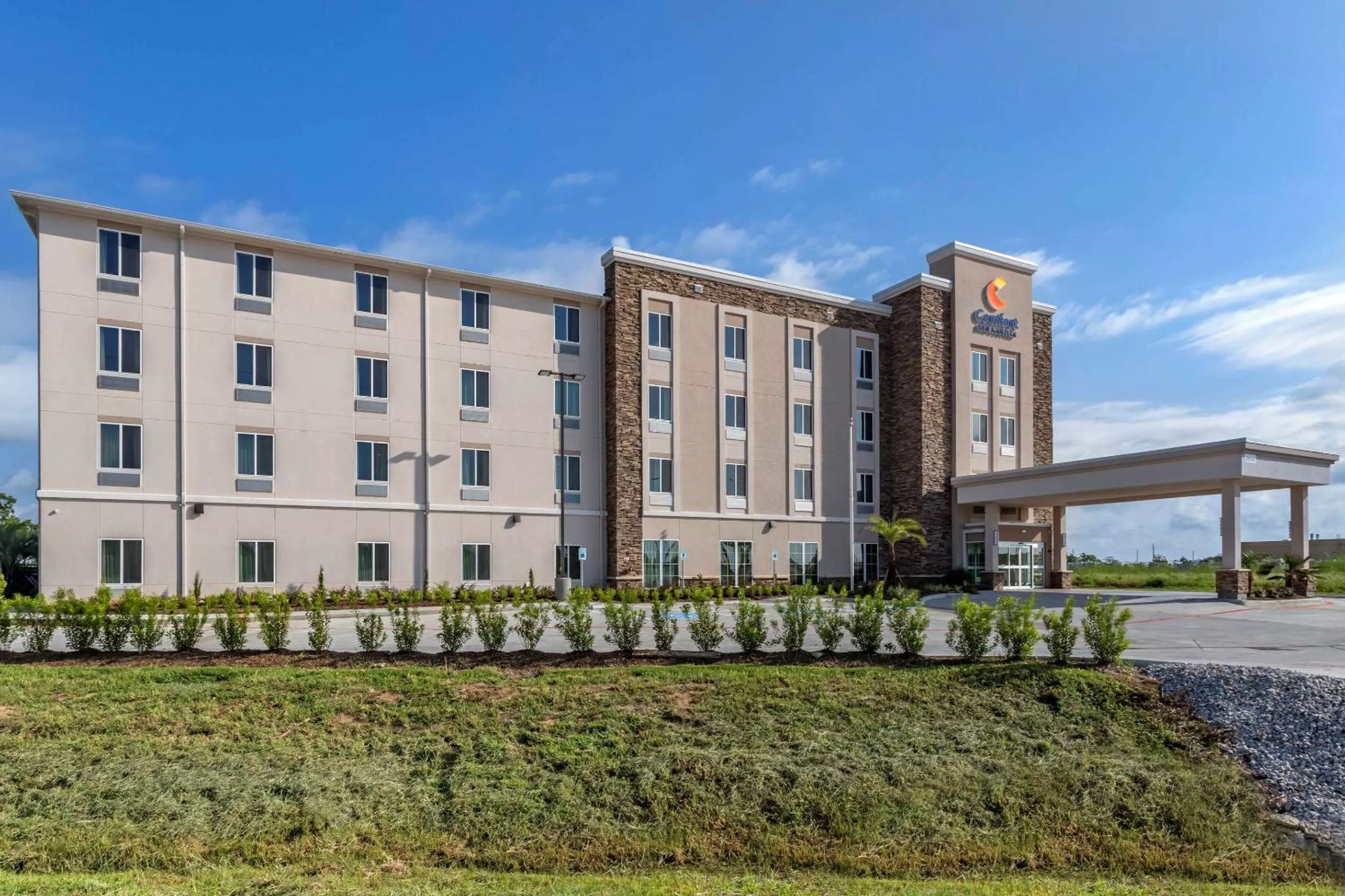 Property building in Comfort Inn & Suites Waller