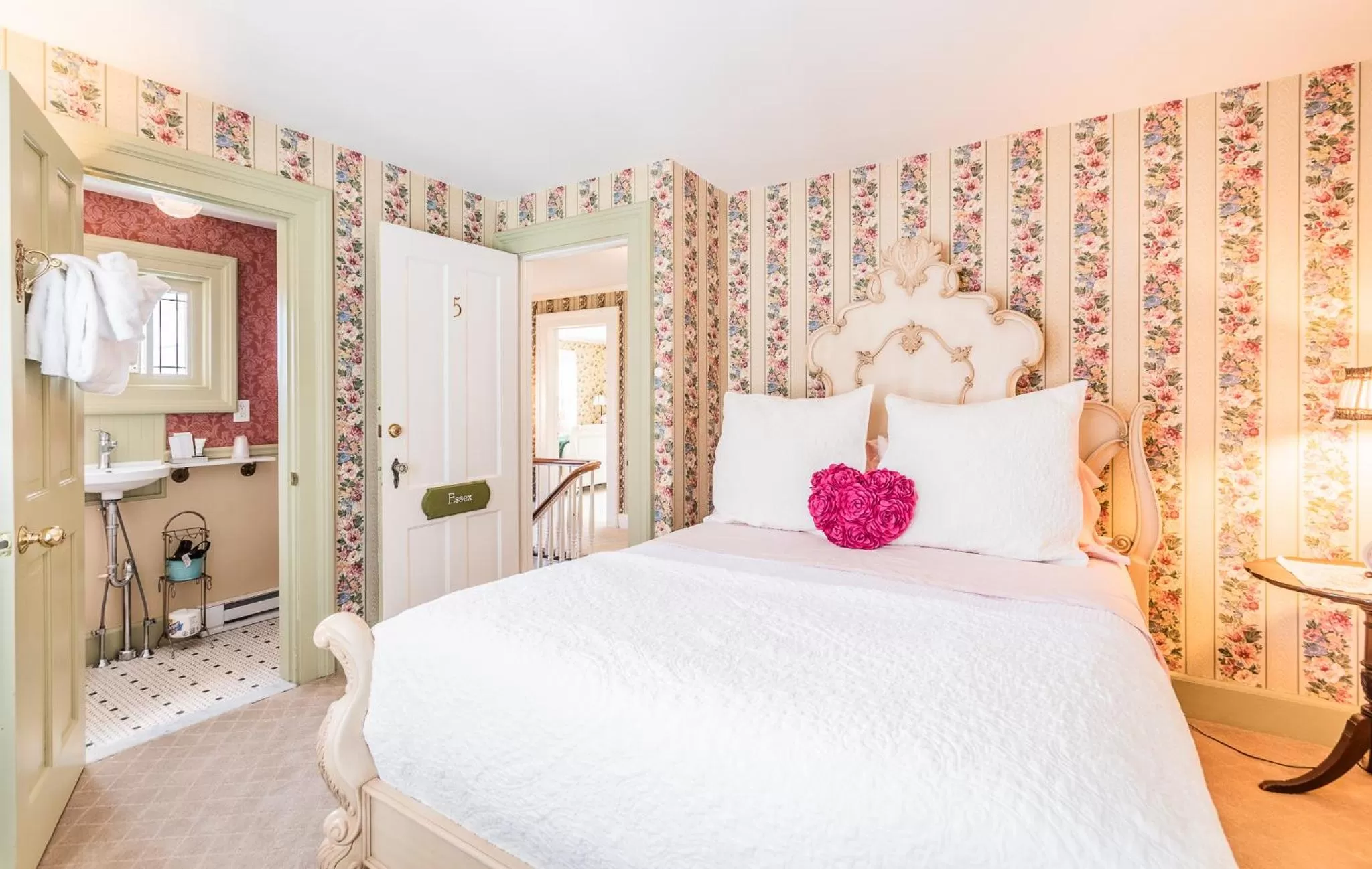 Small Double Room in Westbrook Inn Bed and Breakfast