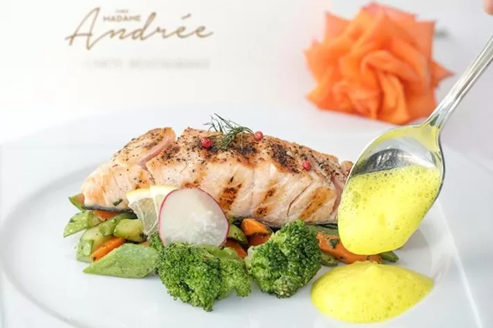 Food in Le Sphinx Boutique Hôtel