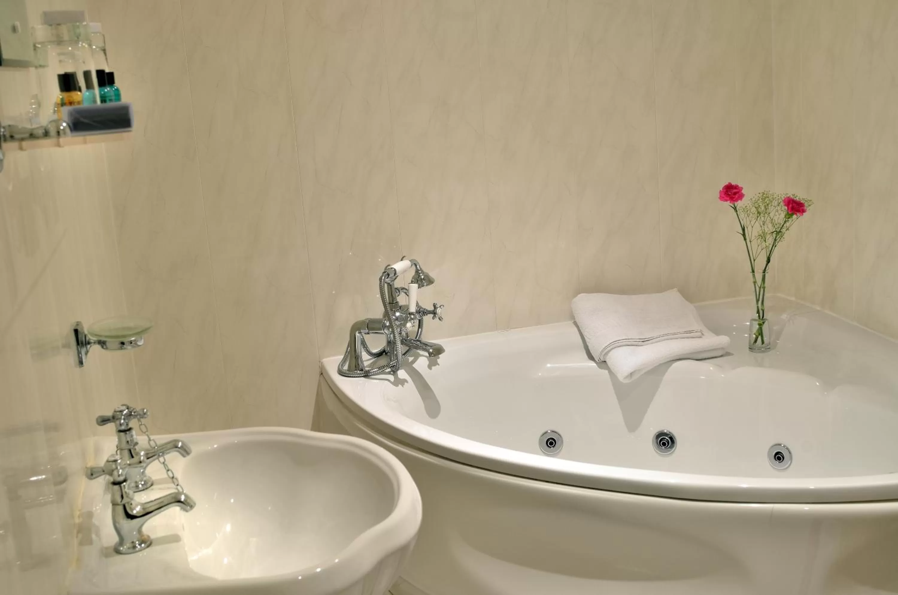 Photo of the whole room in Damson Dene Hotel