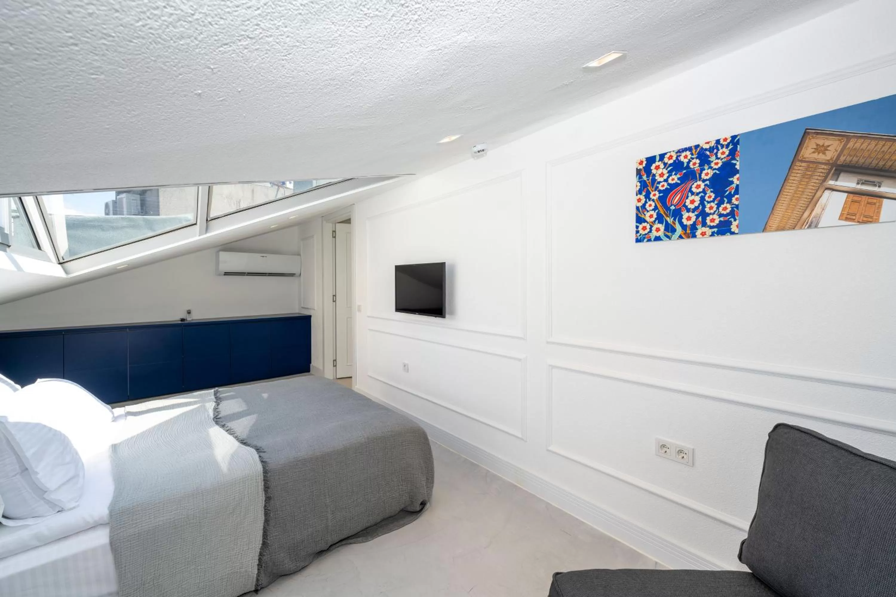 Bed in Juno Hotel Taksim