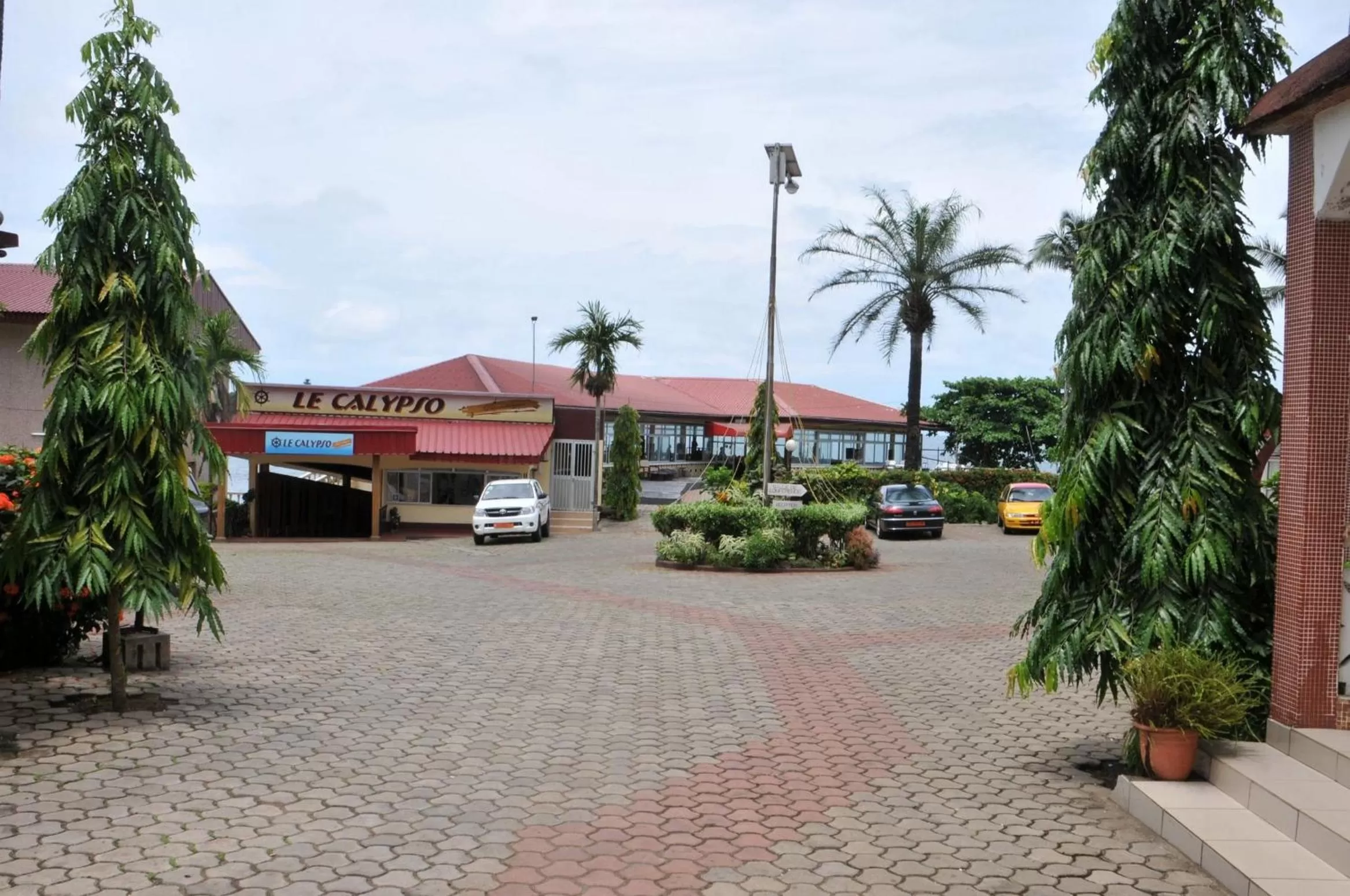 Facade/entrance, Property Building in Fini Hotel Bobende