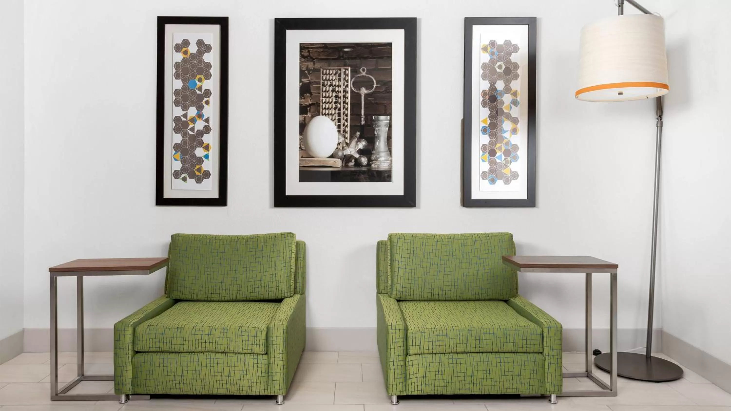 Lobby or reception in Holiday Inn Express Hotel and Suites Conroe by IHG