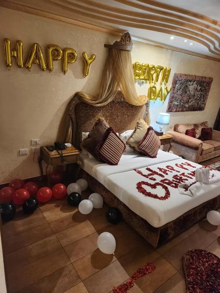 Photo of the whole room, Bed in Q Hotel