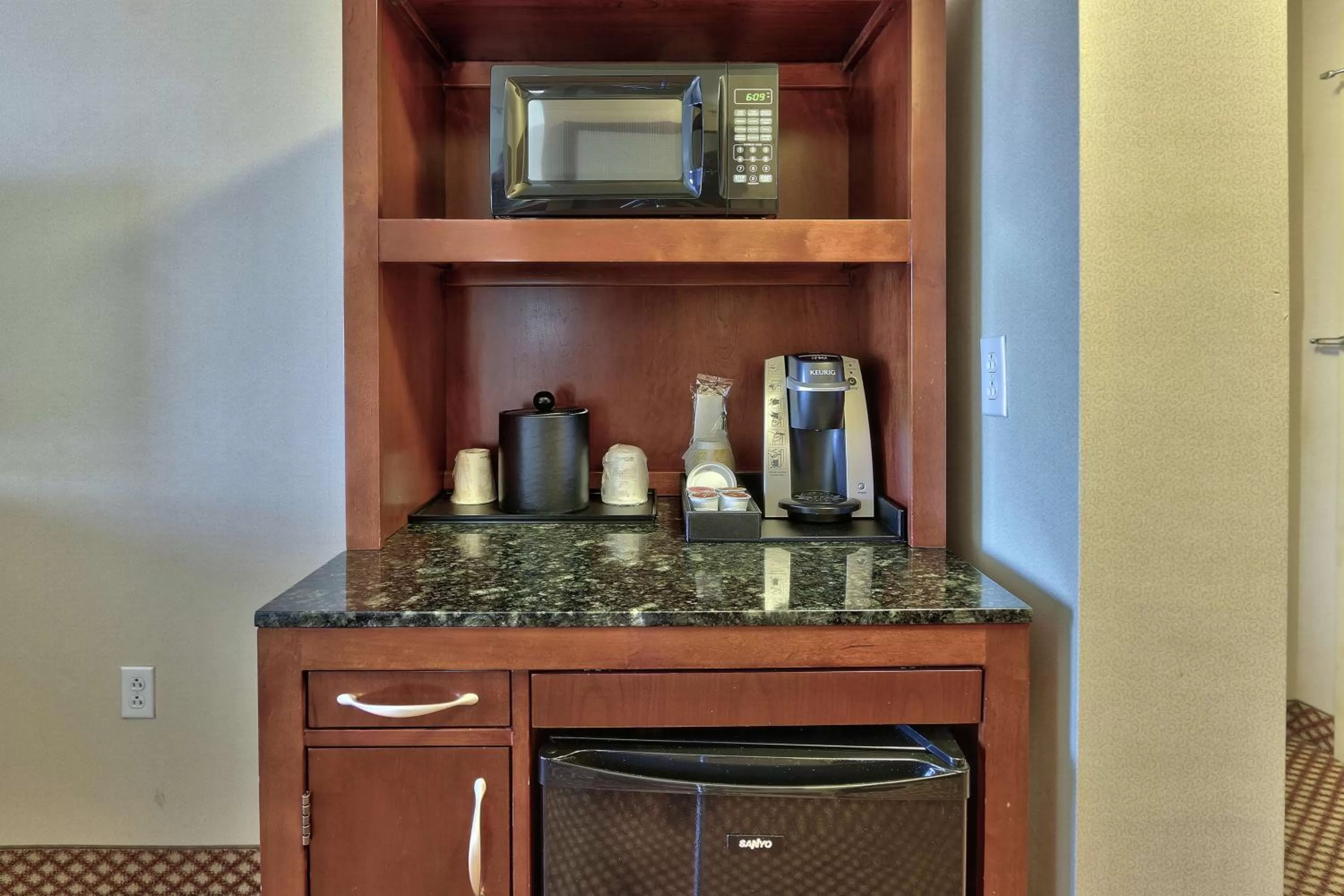 Photo of the whole room in Hilton Garden Inn Las Cruces