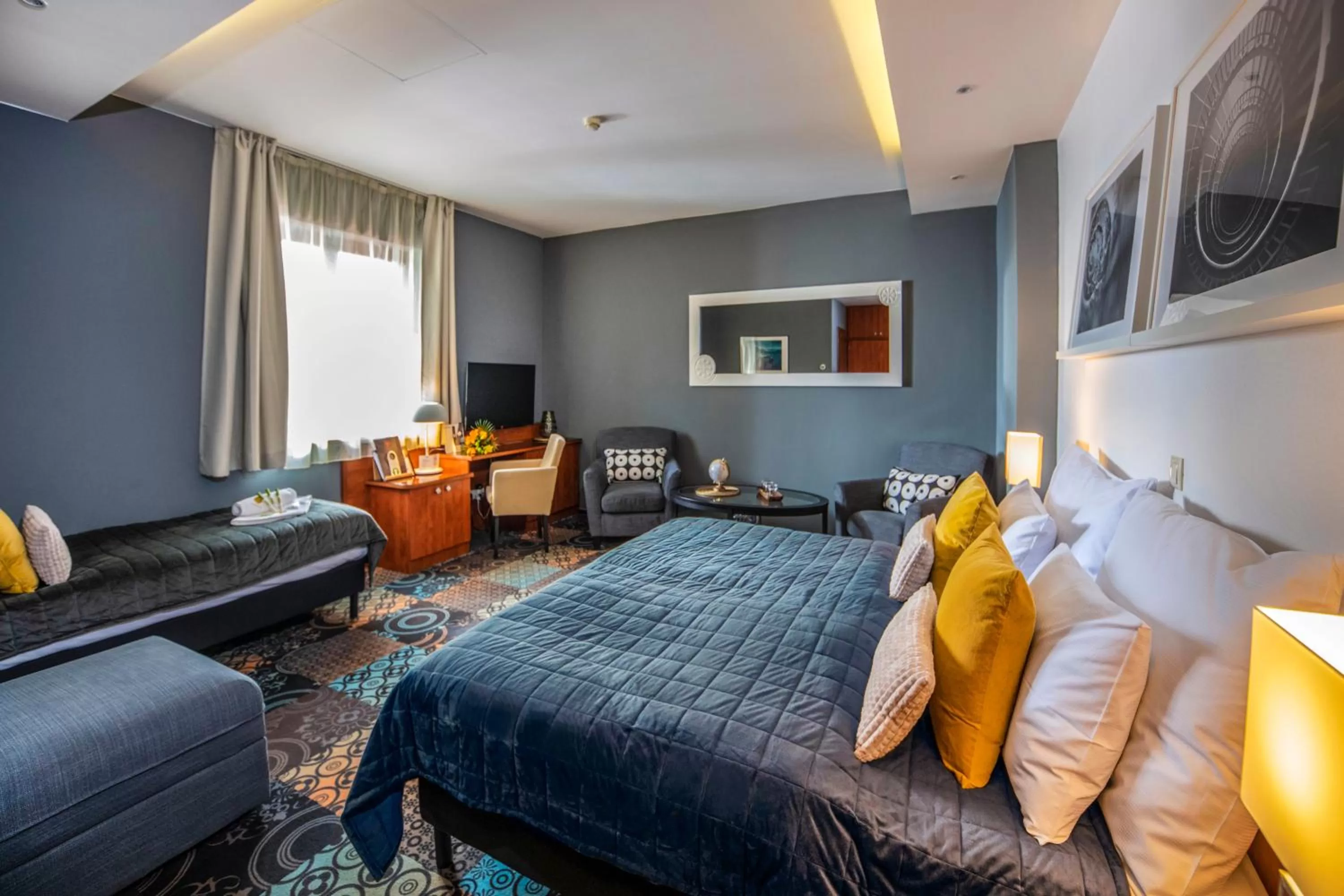 Photo of the whole room, Bed in Budapest Airport Hotel Stáció Wellness & Konferencia