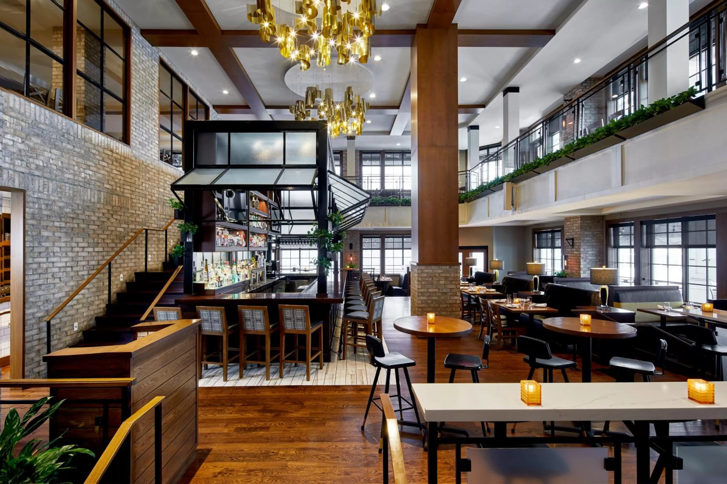 Restaurant/places to eat in The Hotel Landing