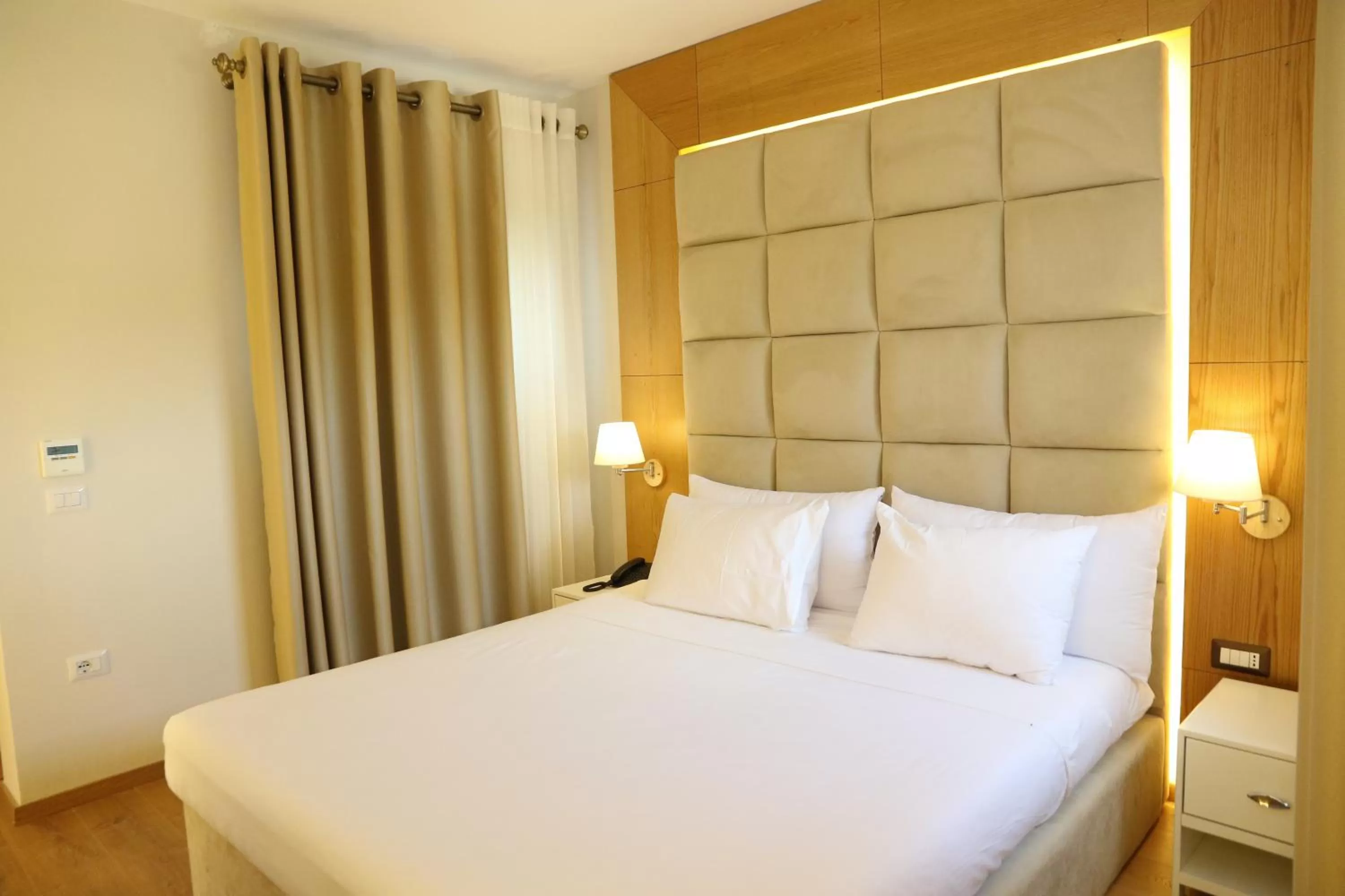 Bedroom, Bed in Vinea Resort