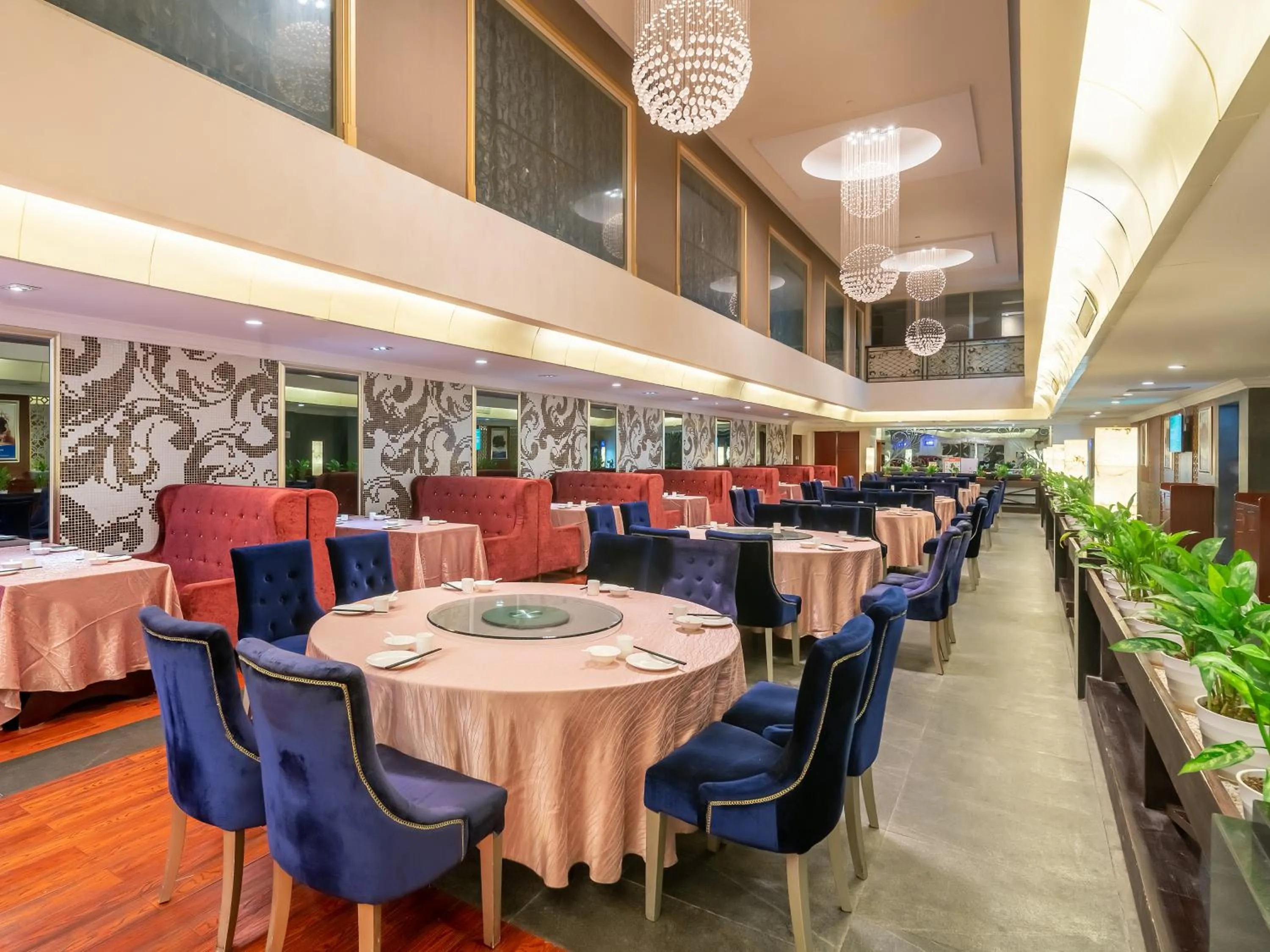 Restaurant/places to eat in Wyndham Shanghai Hongqiao
