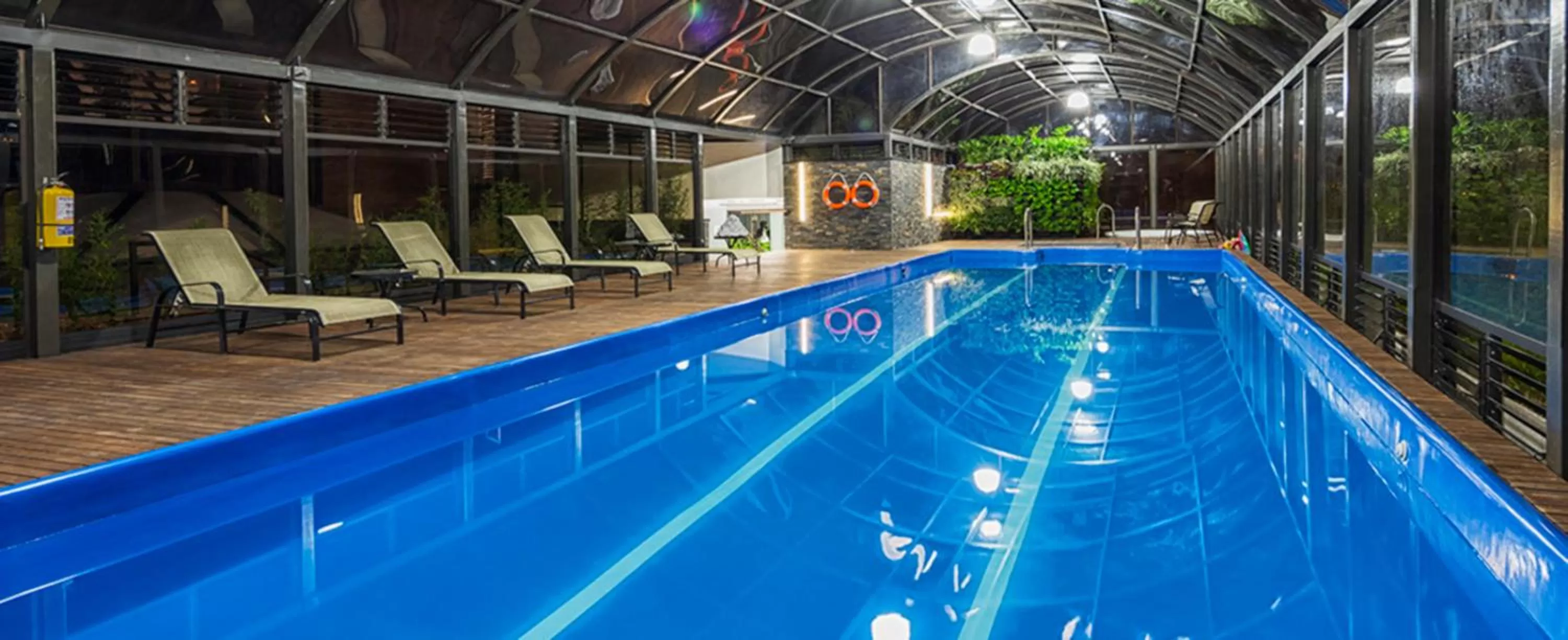 Swimming Pool in Cosmos 100 Executive