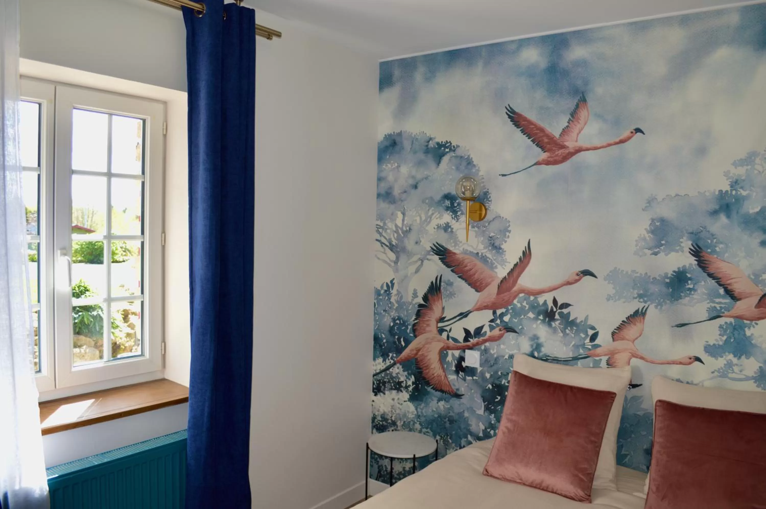 Photo of the whole room in La Pichonnière