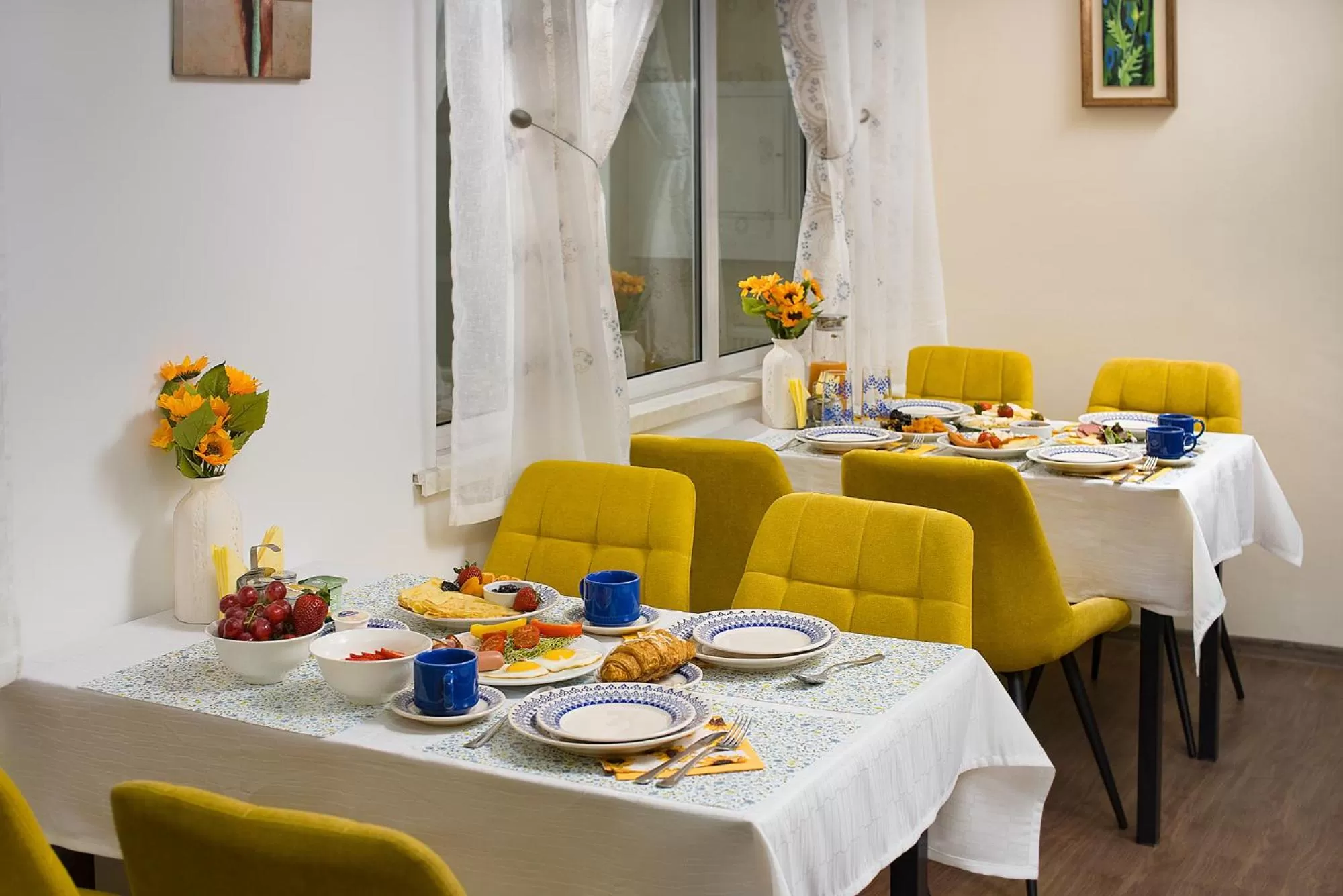 Breakfast, Restaurant/Places to Eat in Art Hotel