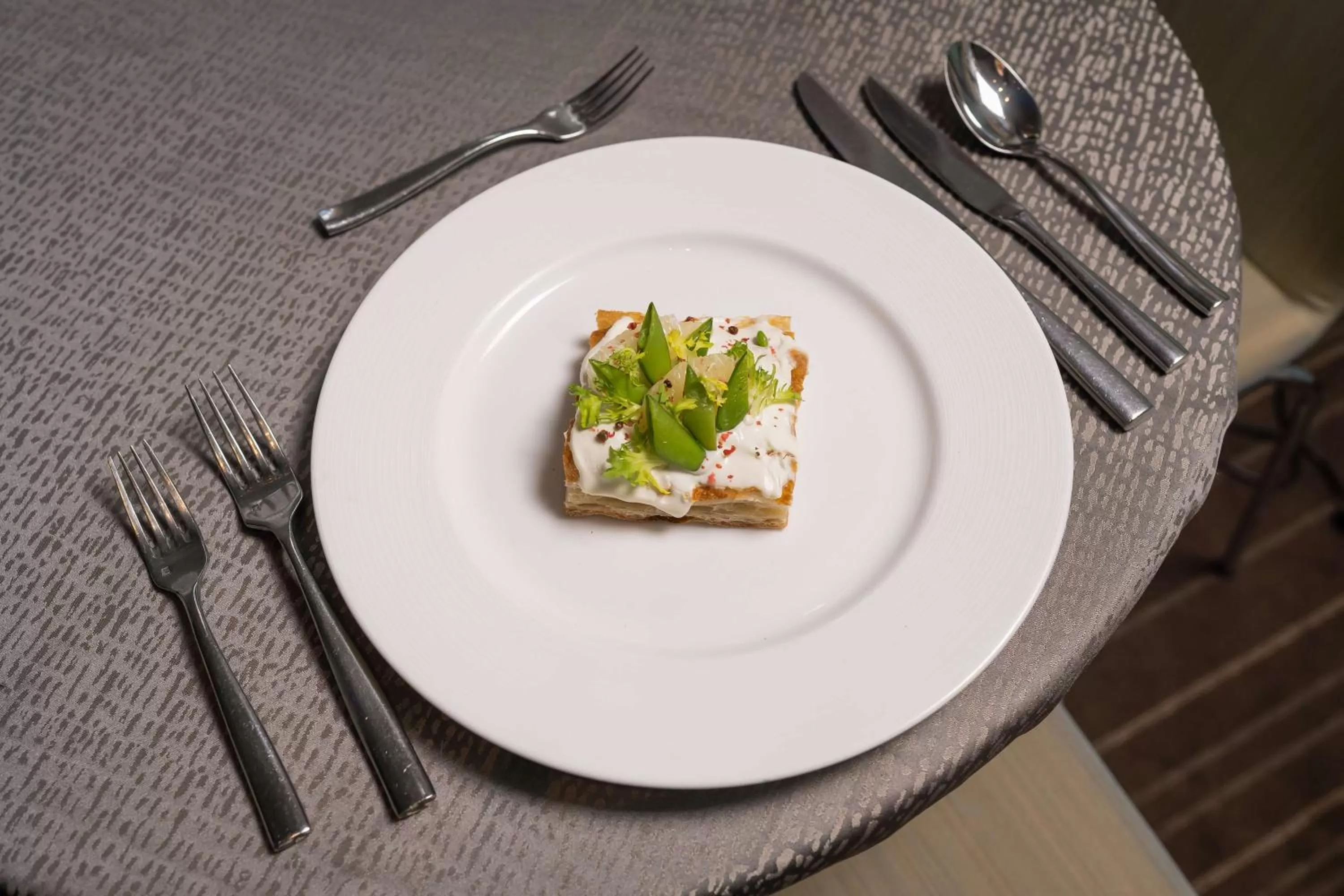 Dining area in Conrad New York Downtown