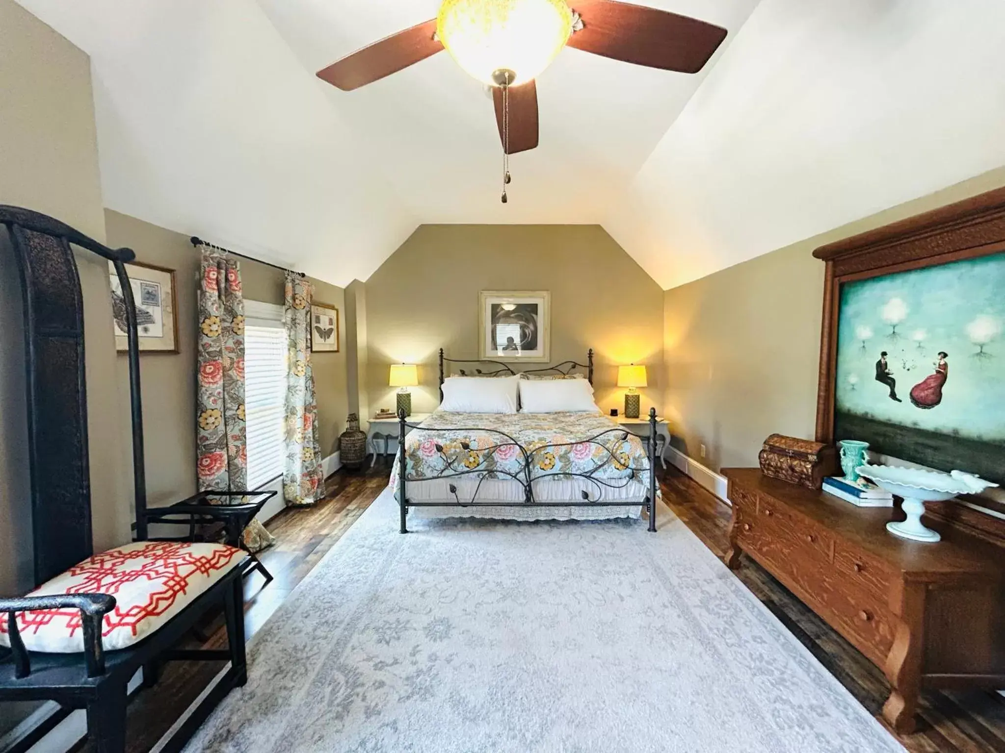 Deluxe Double Room with Extra Bed in The Claiborne Bed and Breakfast Deluxe Double Room with Extra Bed in The Claiborne Bed and Breakfast