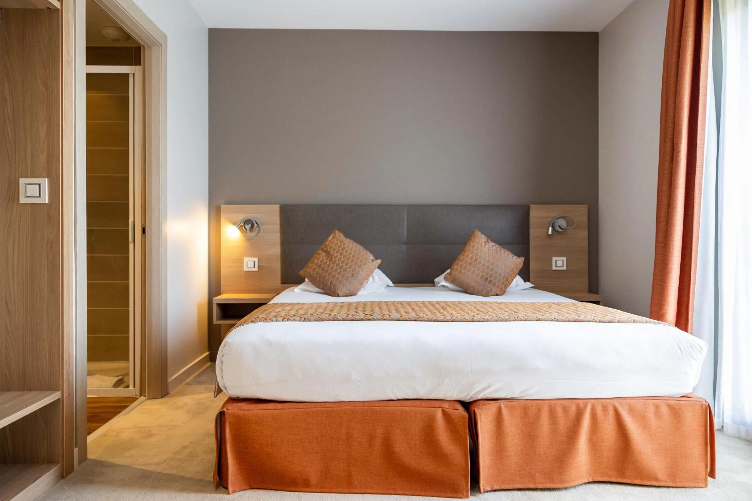 Bed in Hôtel Le Bastia