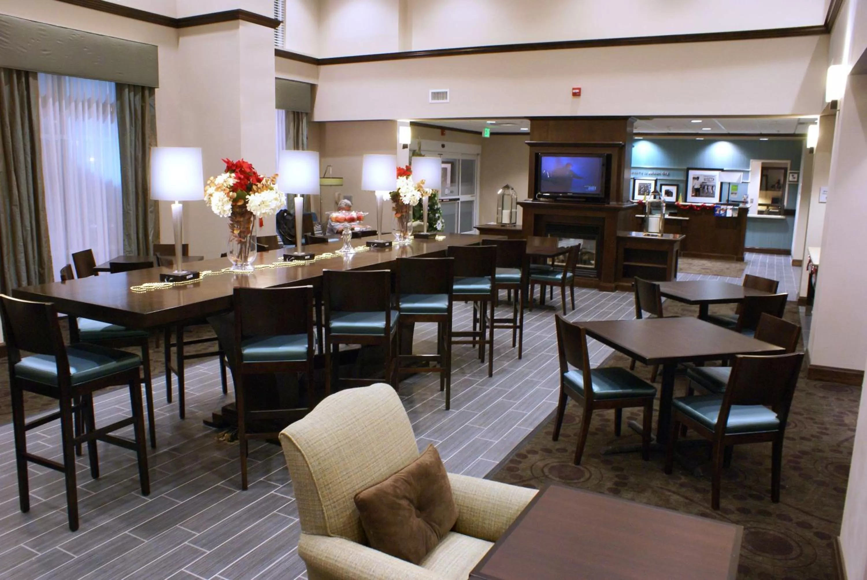 Lobby or reception in Hampton Inn & Suites Suisun City Waterfront