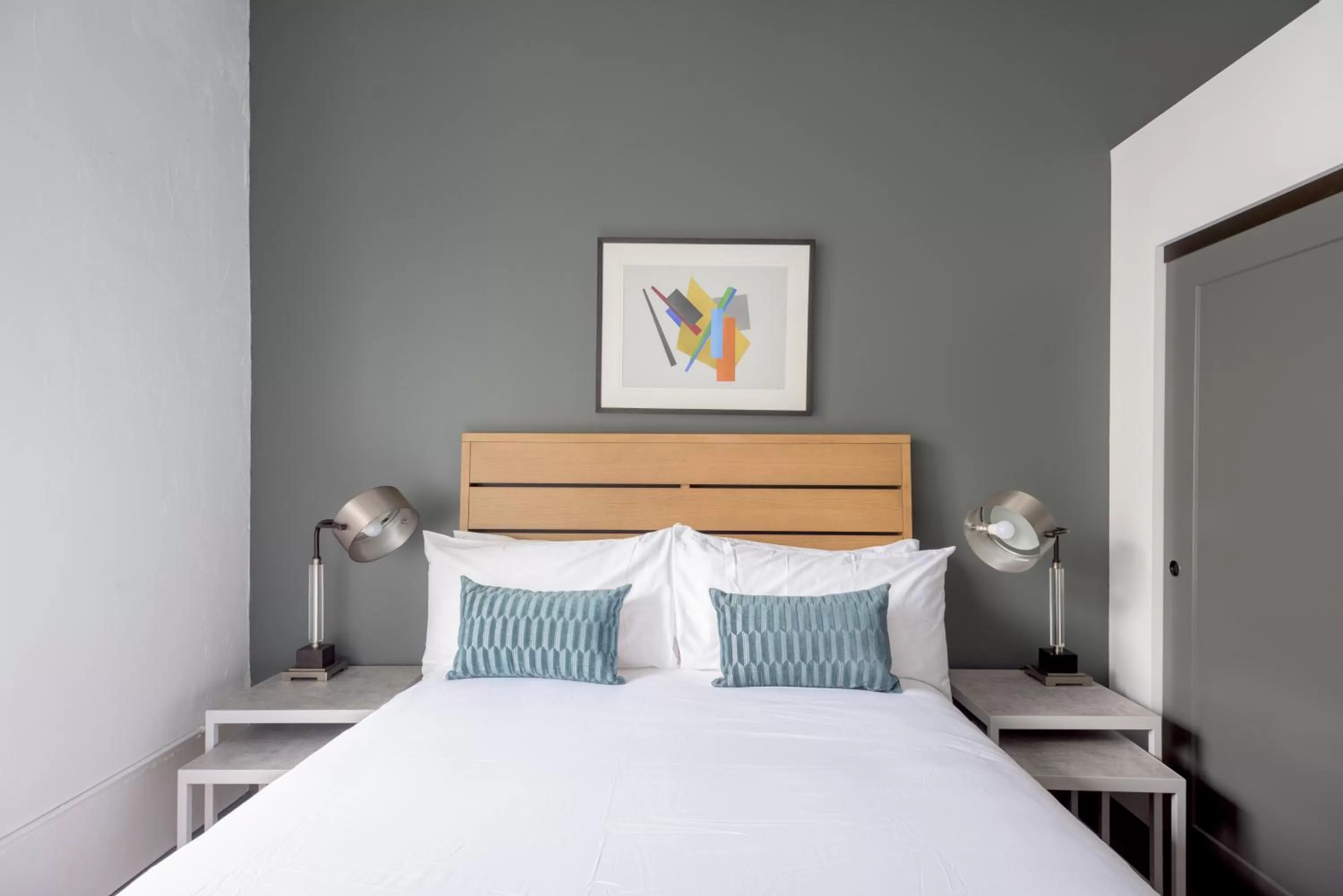 Bed in Mint House Detroit - Times Square