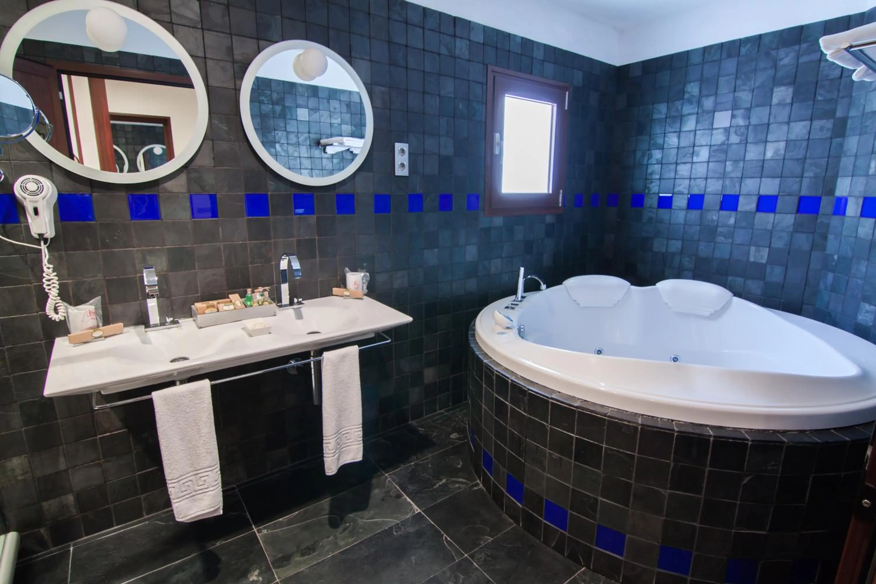 Shower in Complejo Turístico La Garganta