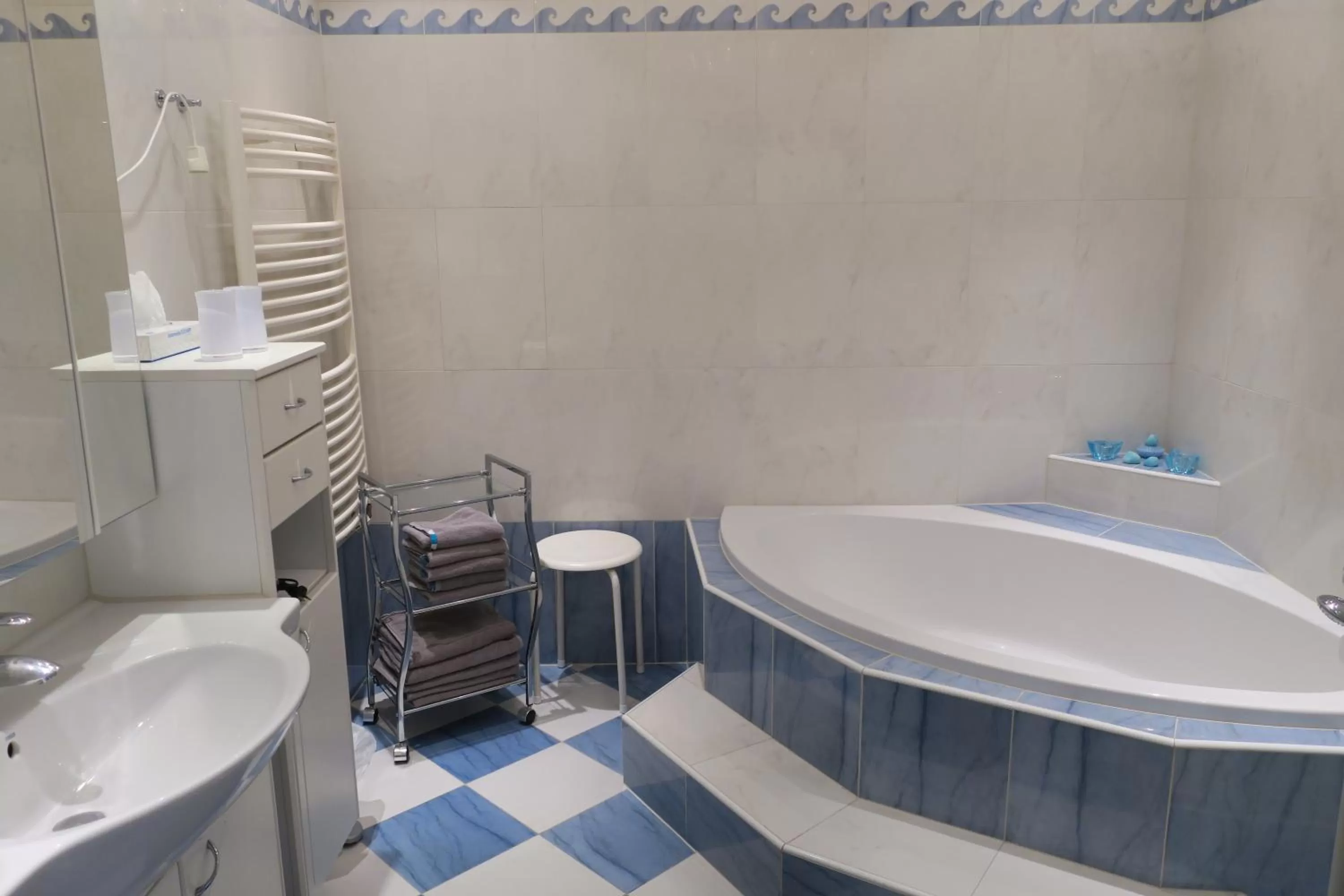 Bathroom in Hotel Restaurant Böck "Roter Hahn"