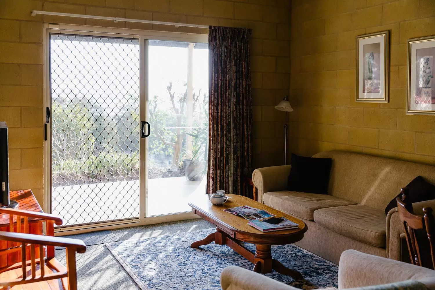 Living room in Wallaby Ridge Retreat