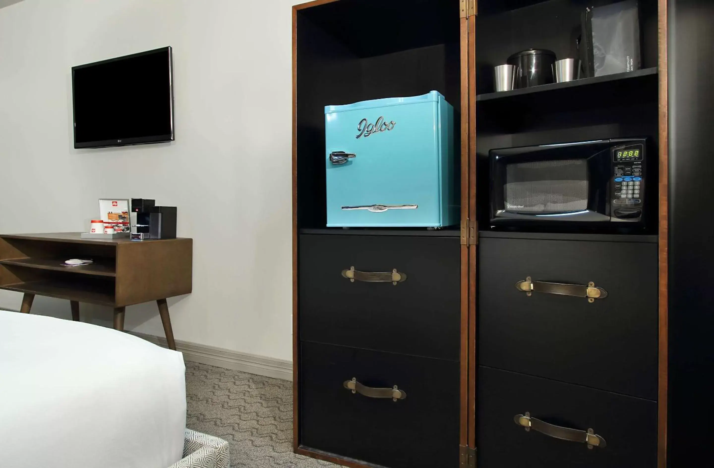 Queen Room with Two Queen Beds - Accessible/Non-Smoking in Hotel Ylem Queen Room with Two Queen Beds - Accessible/Non-Smoking in Hotel Ylem