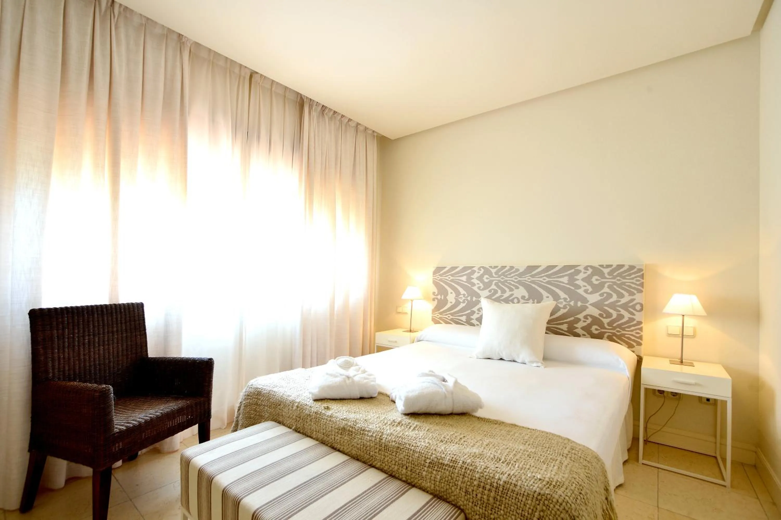 Bedroom, Bed in Aparthotel Novo Resort