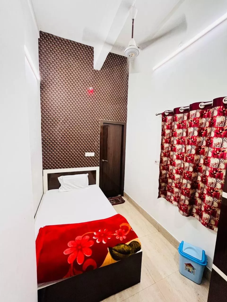 Bed in Hotel Airlines