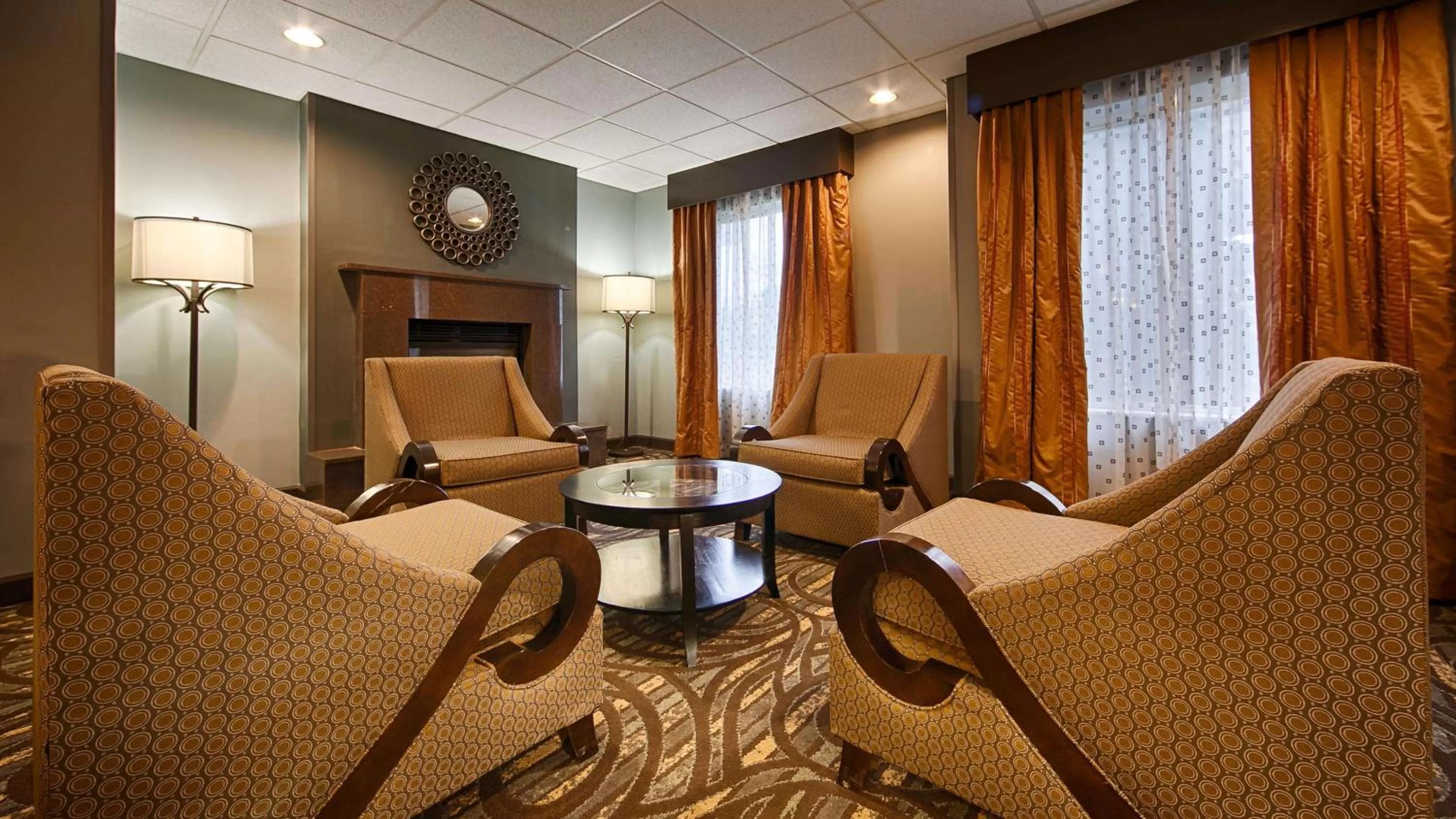 Lobby or reception in Best Western Plus Coldwater Hotel