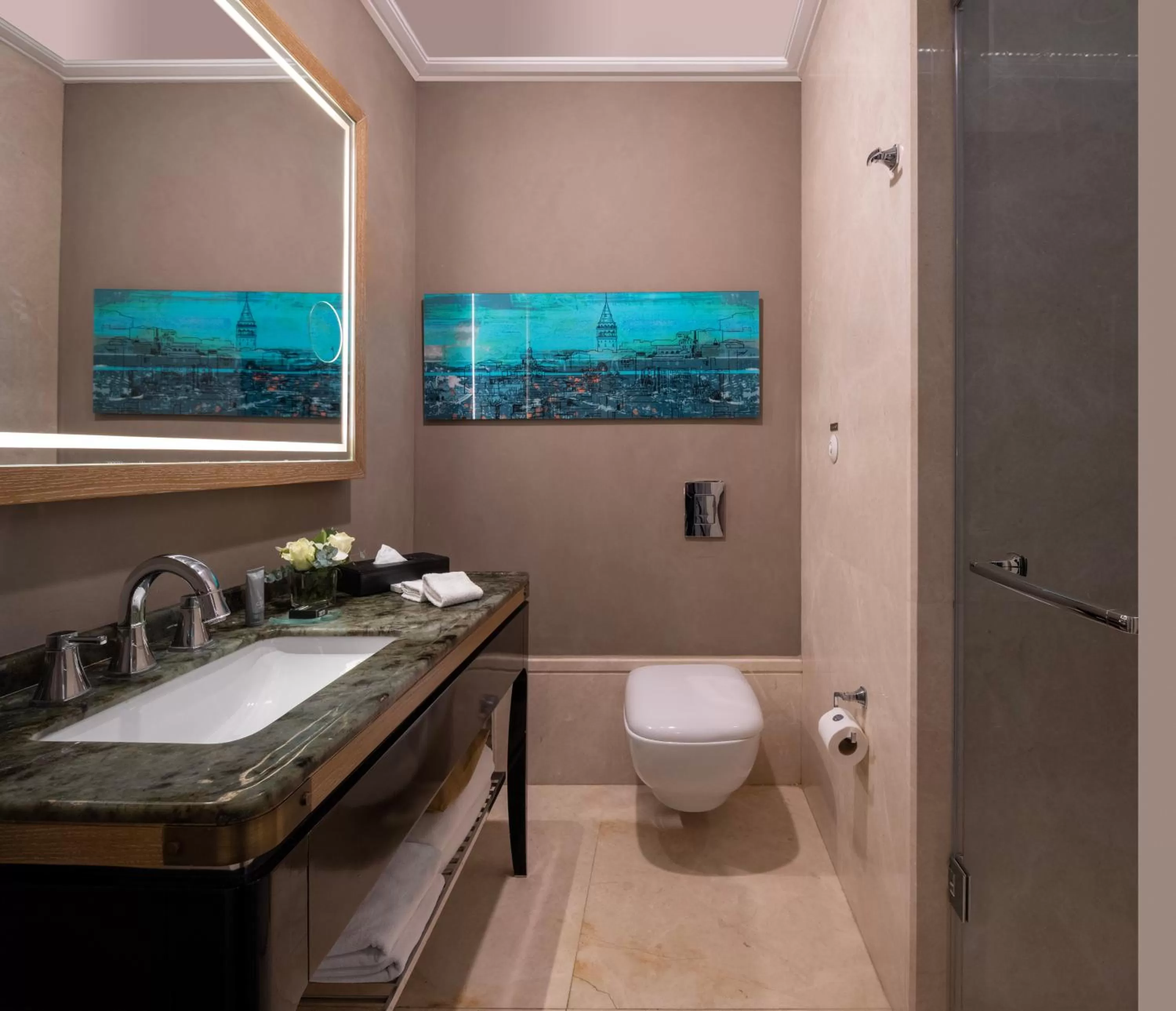 Bathroom in 10 Karakoy