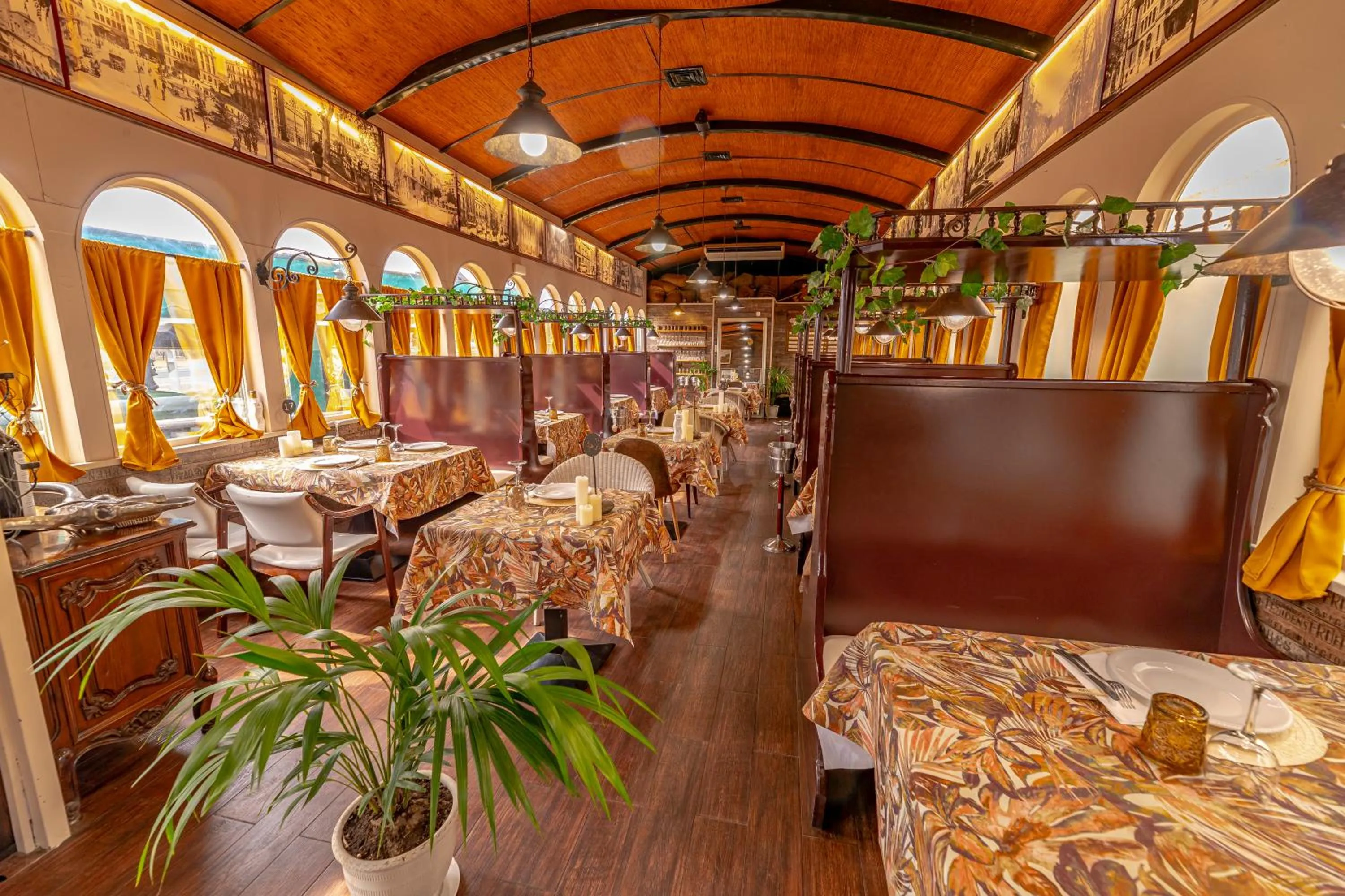 Restaurant/places to eat in Nastasi Hotel & Spa