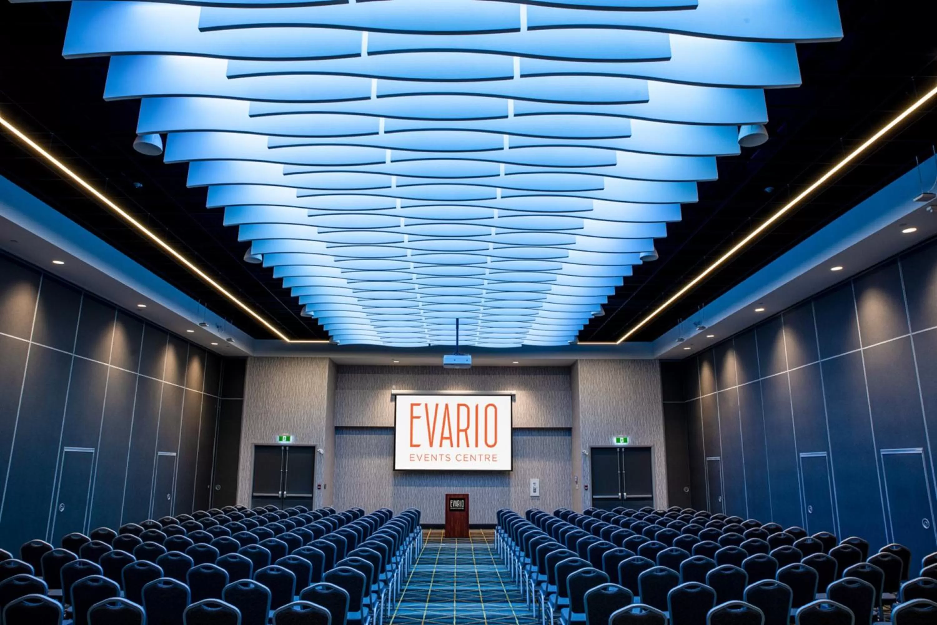 Meeting/conference room in Holiday Inn Edmonton South - Evario Events by IHG