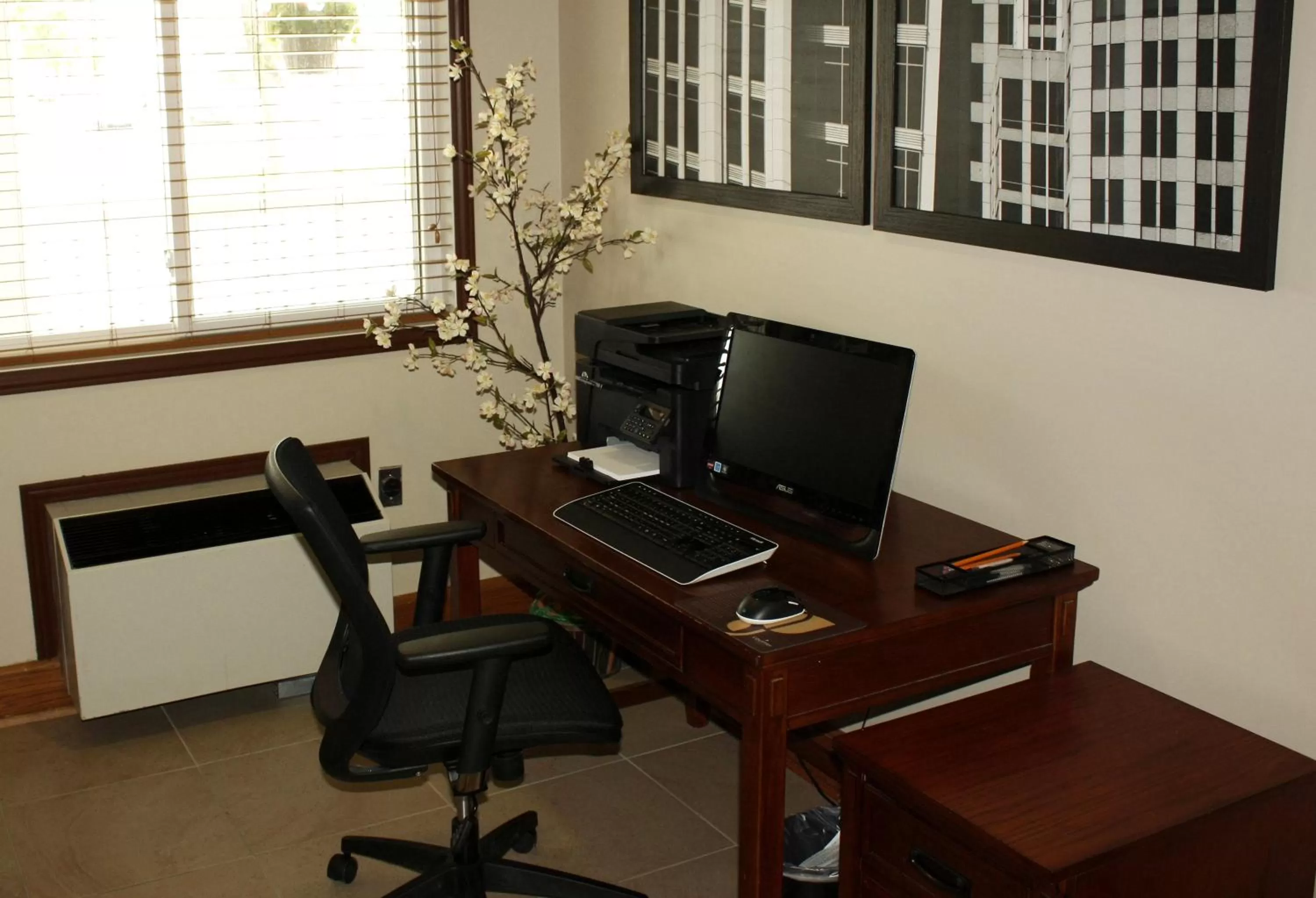 Business facilities in Country Inn & Suites by Radisson, Winnipeg, MB