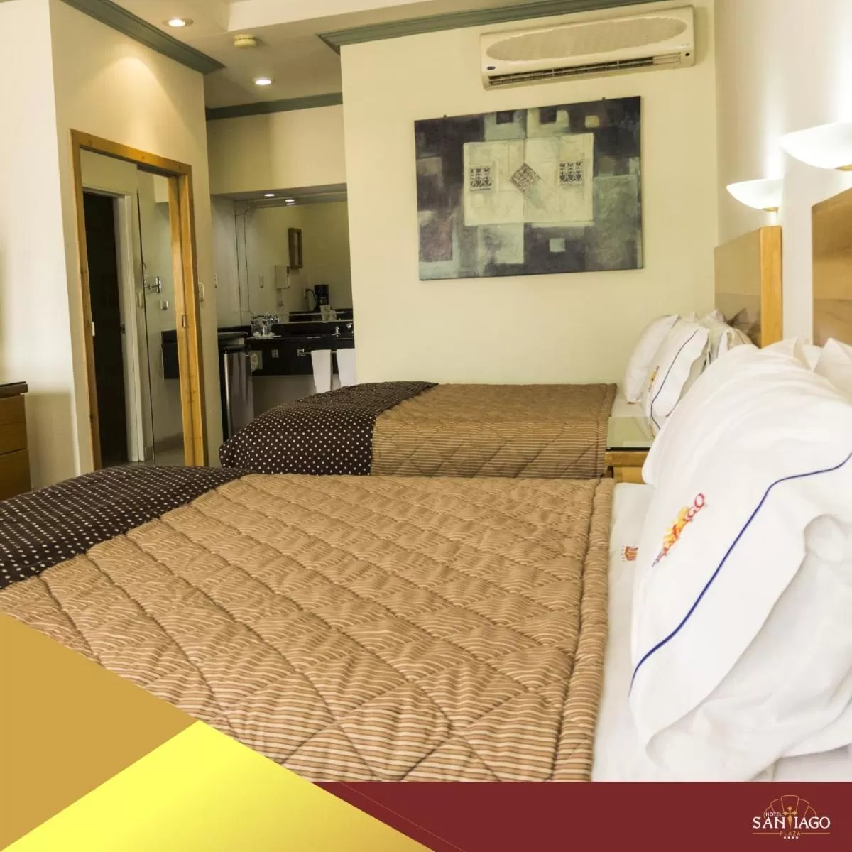 Bed in Hotel Santiago Plaza