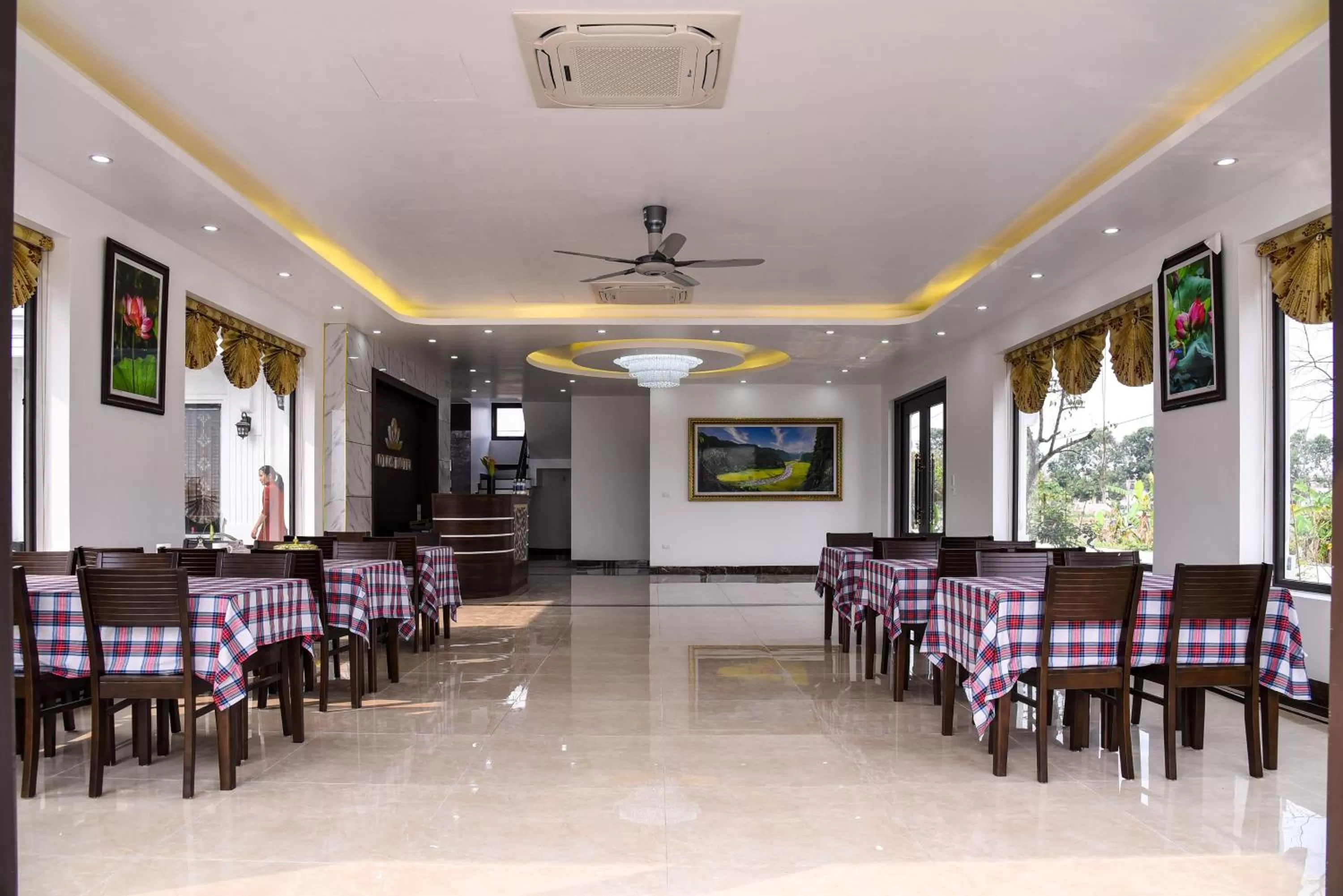 Restaurant/places to eat in Lotus Hotel Ninh Bình