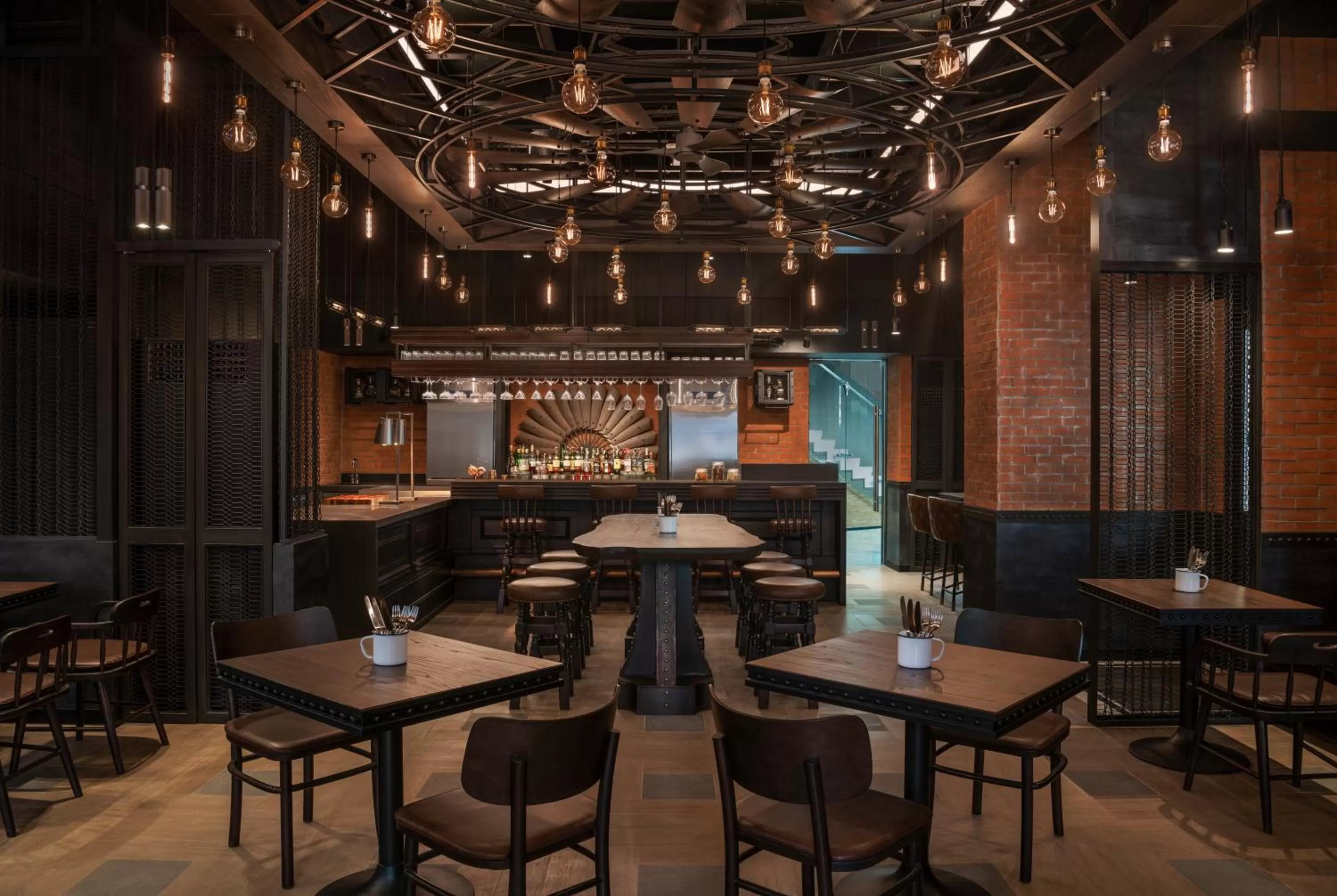 Restaurant/places to eat in Le Meridien Bangkok