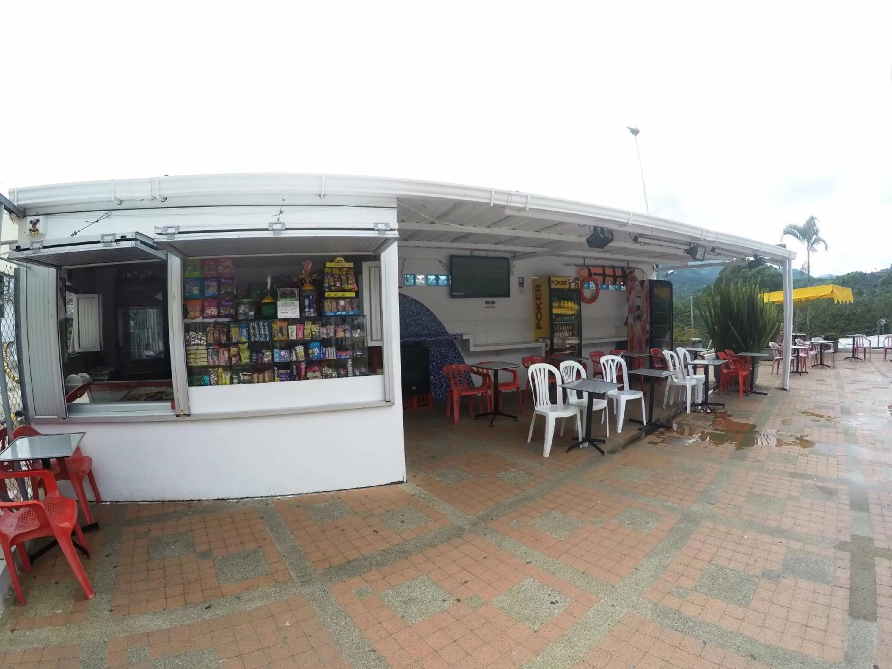 On-site shops in Sky Club Eco Hotel