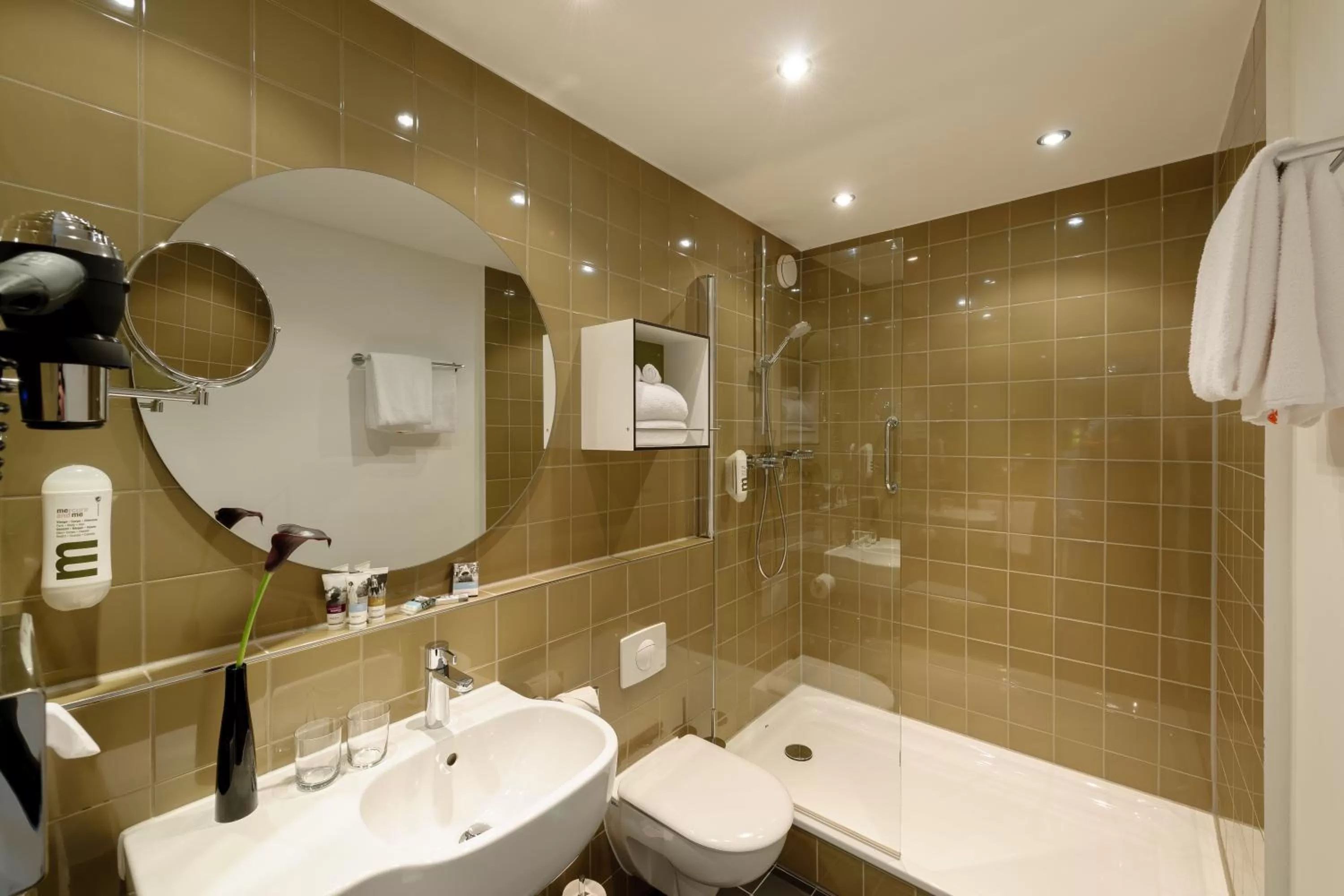 Bathroom in Congress Hotel Mercure Nürnberg an der Messe