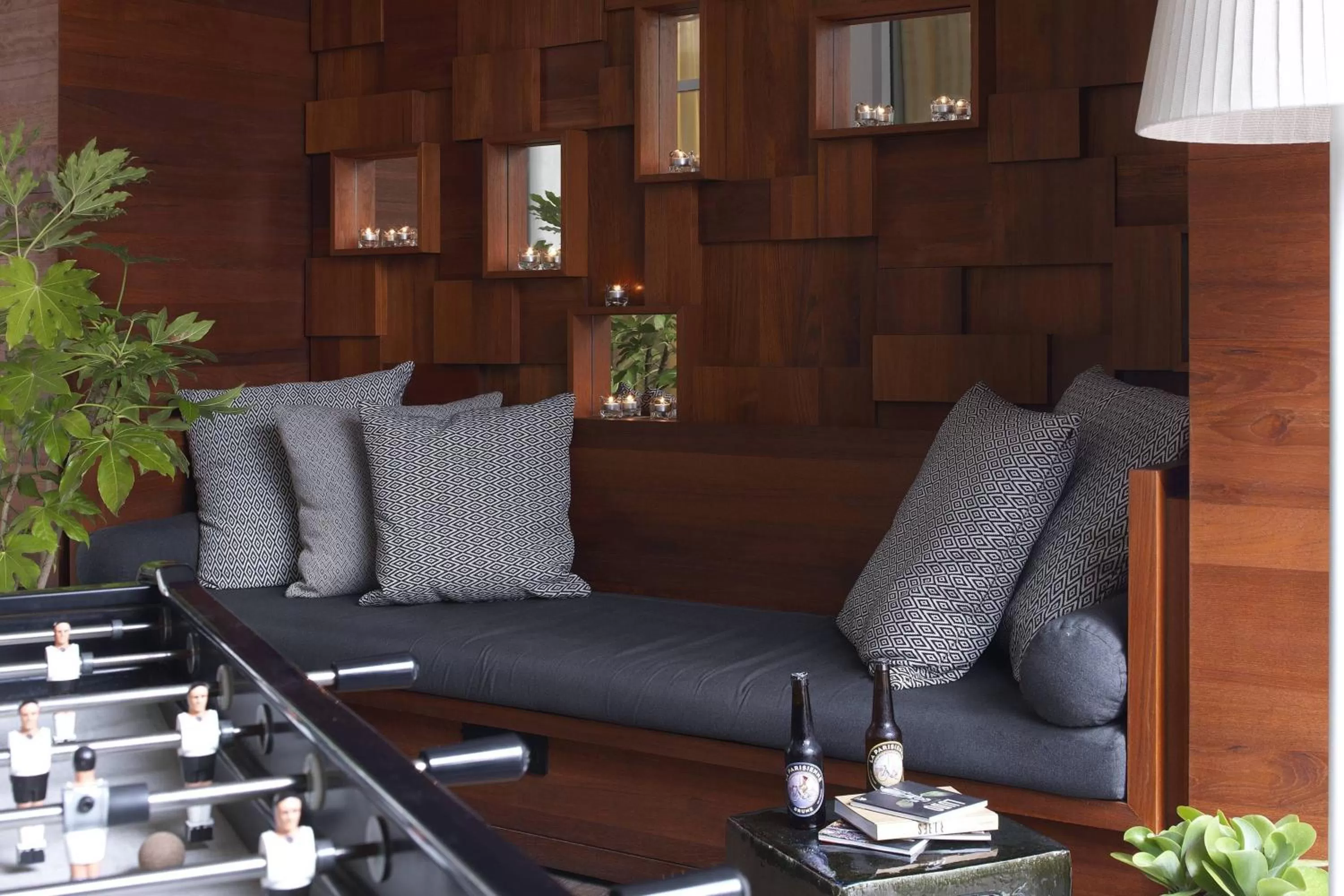 Restaurant/places to eat in Renaissance Paris Republique Hotel & Spa