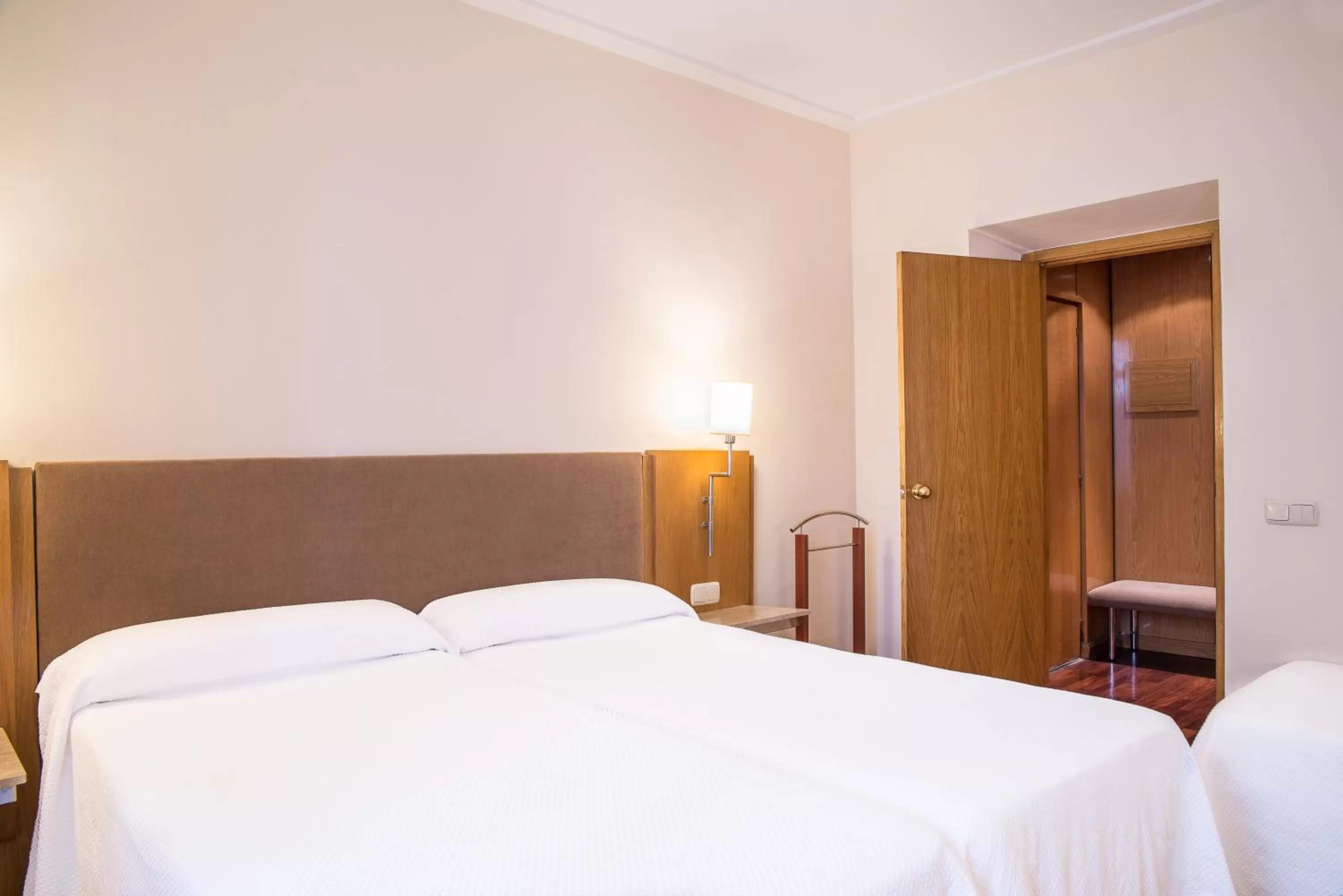 Bed in Hotel Inglaterra