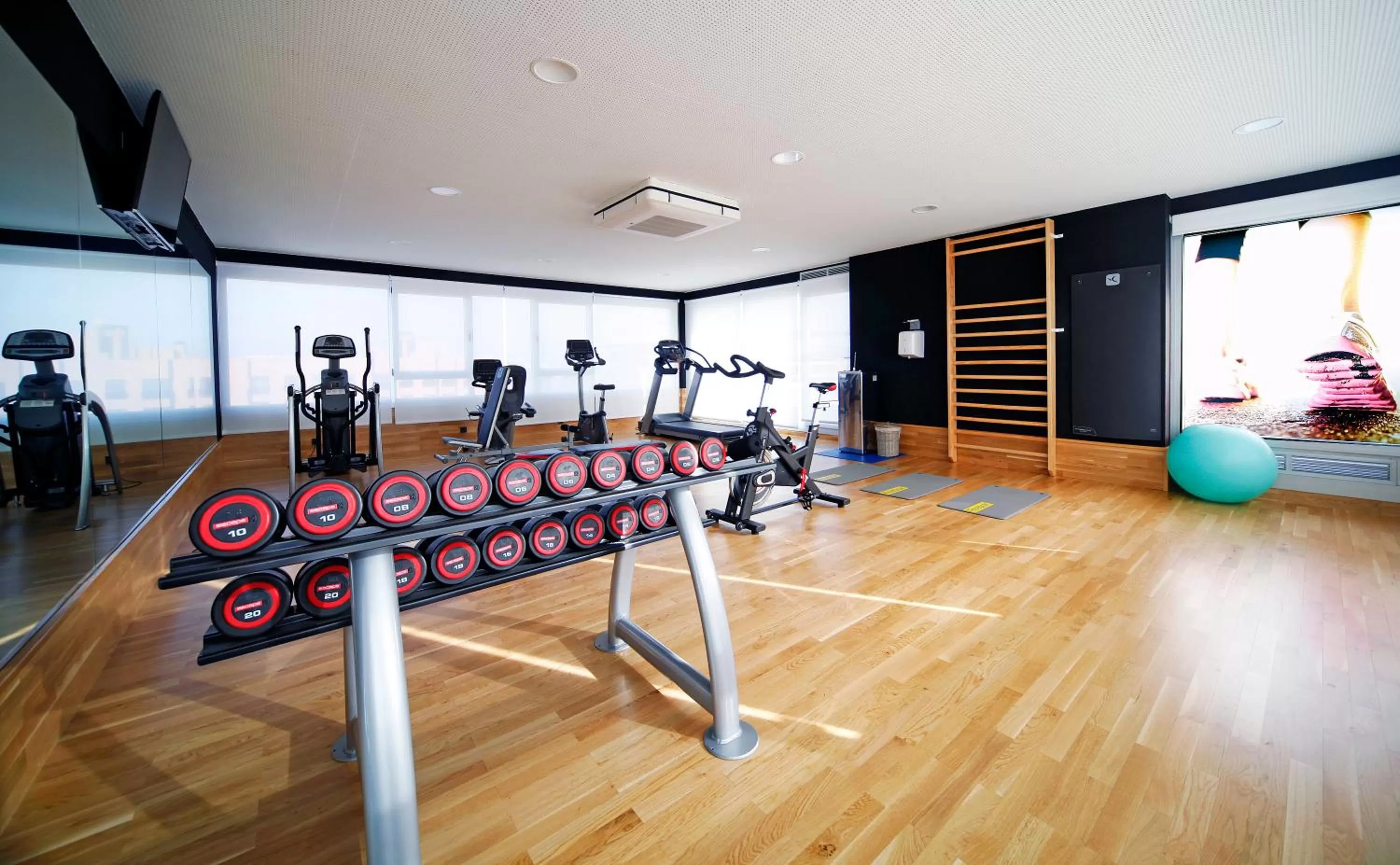 Fitness centre/facilities in Axor Feria