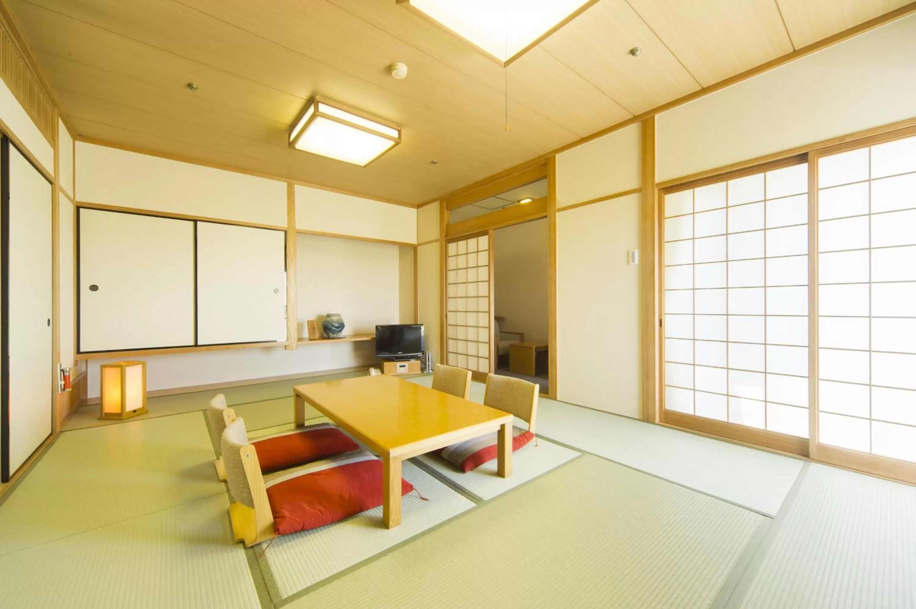 Photo of the whole room in Hotel Hiroshima Sunplaza