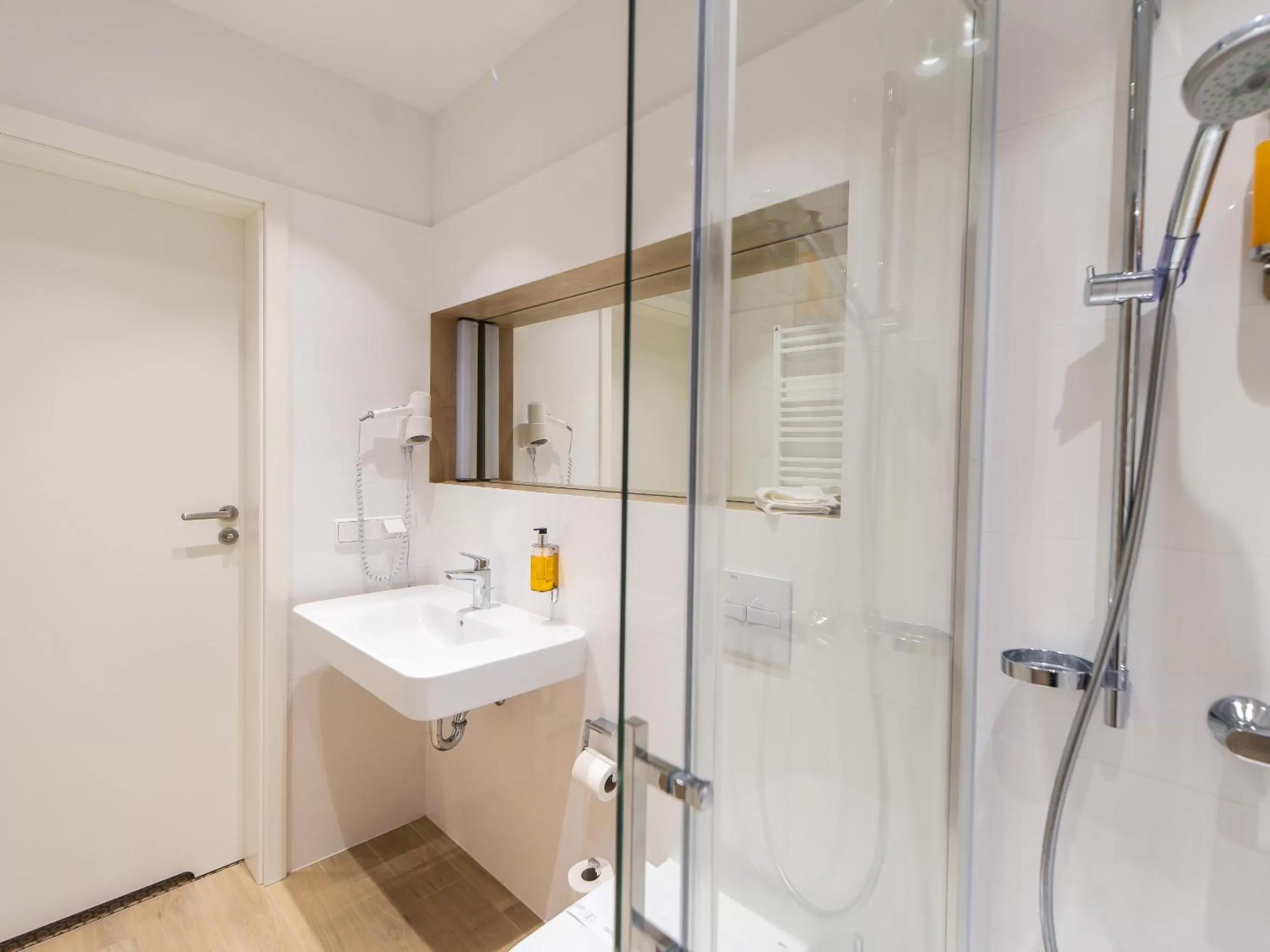 Shower in Molo Park Mielno