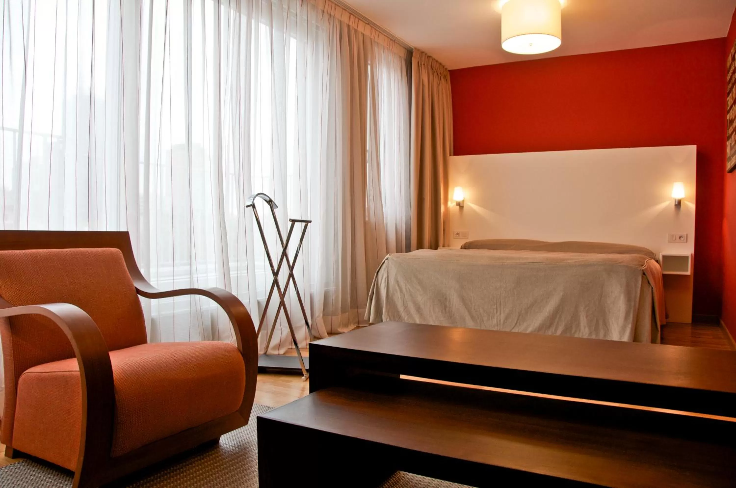 Bed in MAS Aparthotel EU