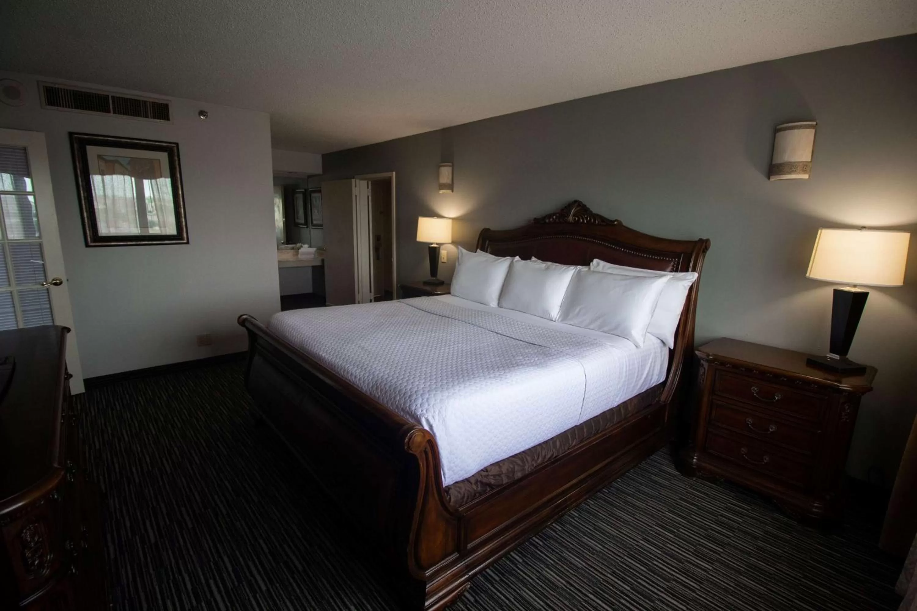 Photo of the whole room, Bed in Wyndham Houston near NRG Park - Medical Center
